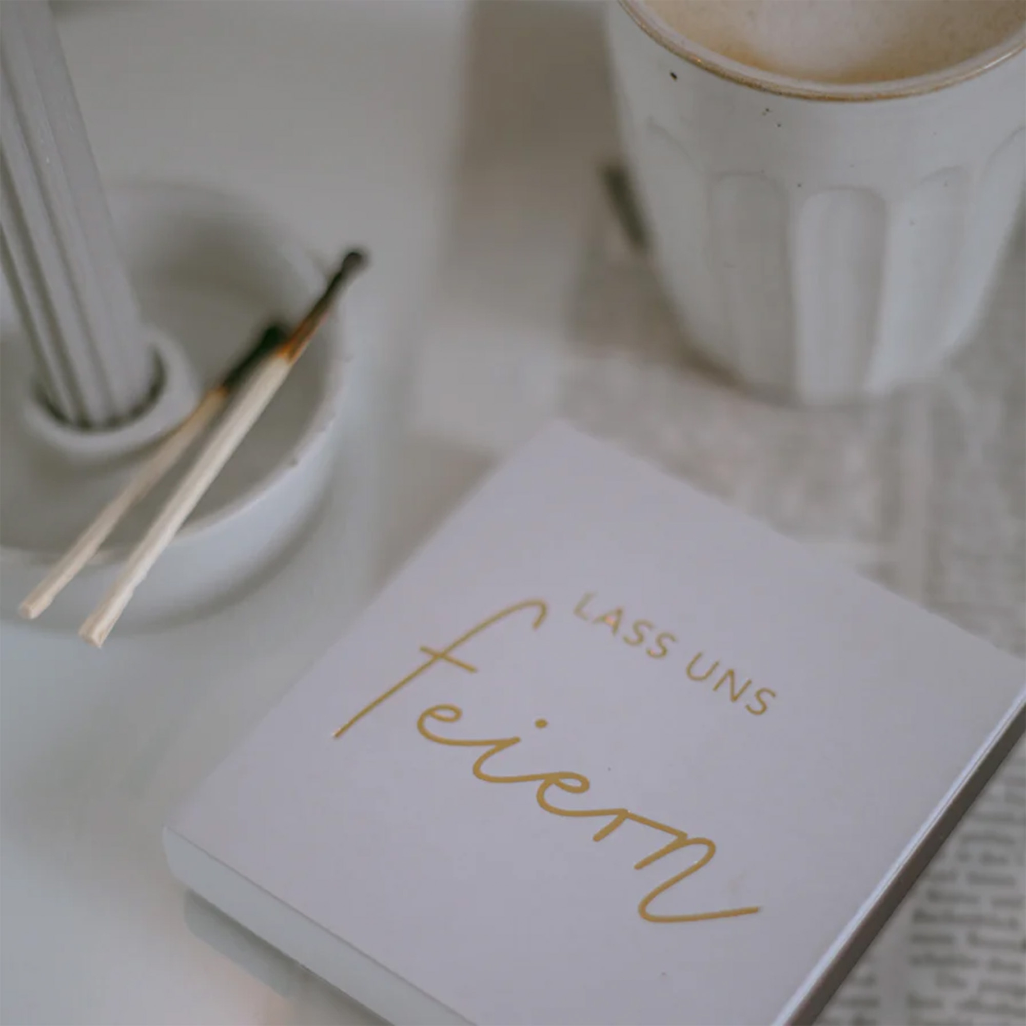 Eulenschnitt - Streichhölzer "Lass uns feiern" Eulenschnitt - Streichhölzer "Lass uns feiern"