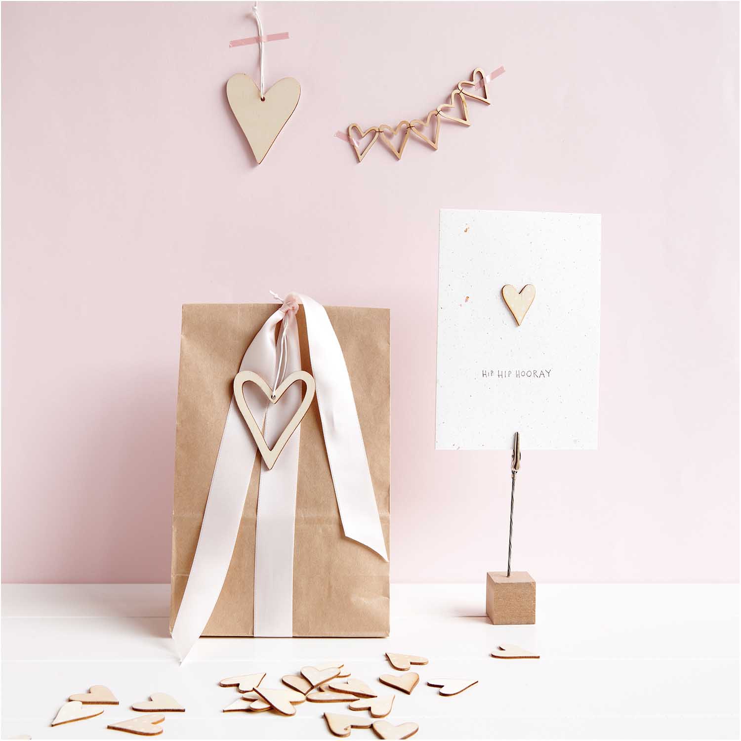 Konfetti - Holzstreu ♥ offen, Natur Konfetti - Holzstreu ♥ offen, Natur