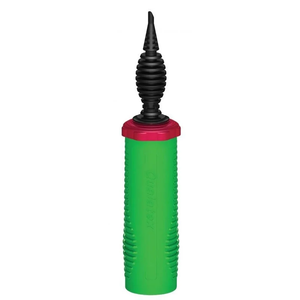 grillzange, grillpistole, grillzubehör, grüne flasche, rote deckel