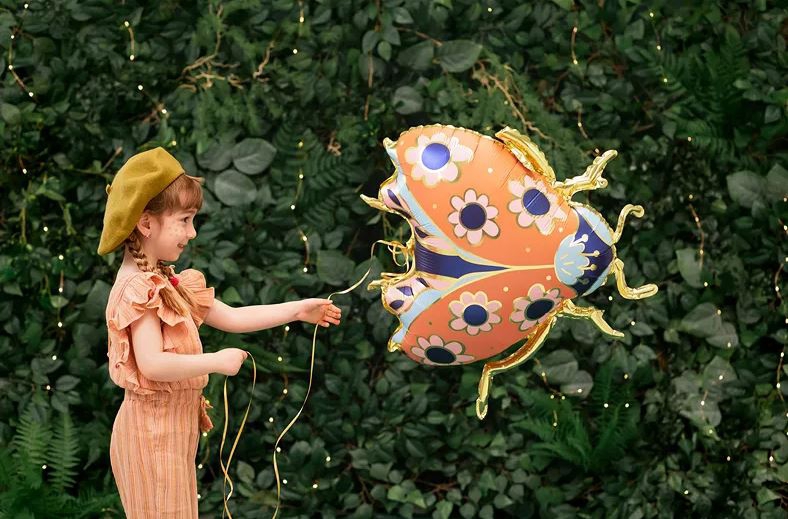 Folienballon Marienkäfer "Flower Power" 61 x 70 cm Folienballon Marienkäfer "Flower Power" 61 x 70 cm