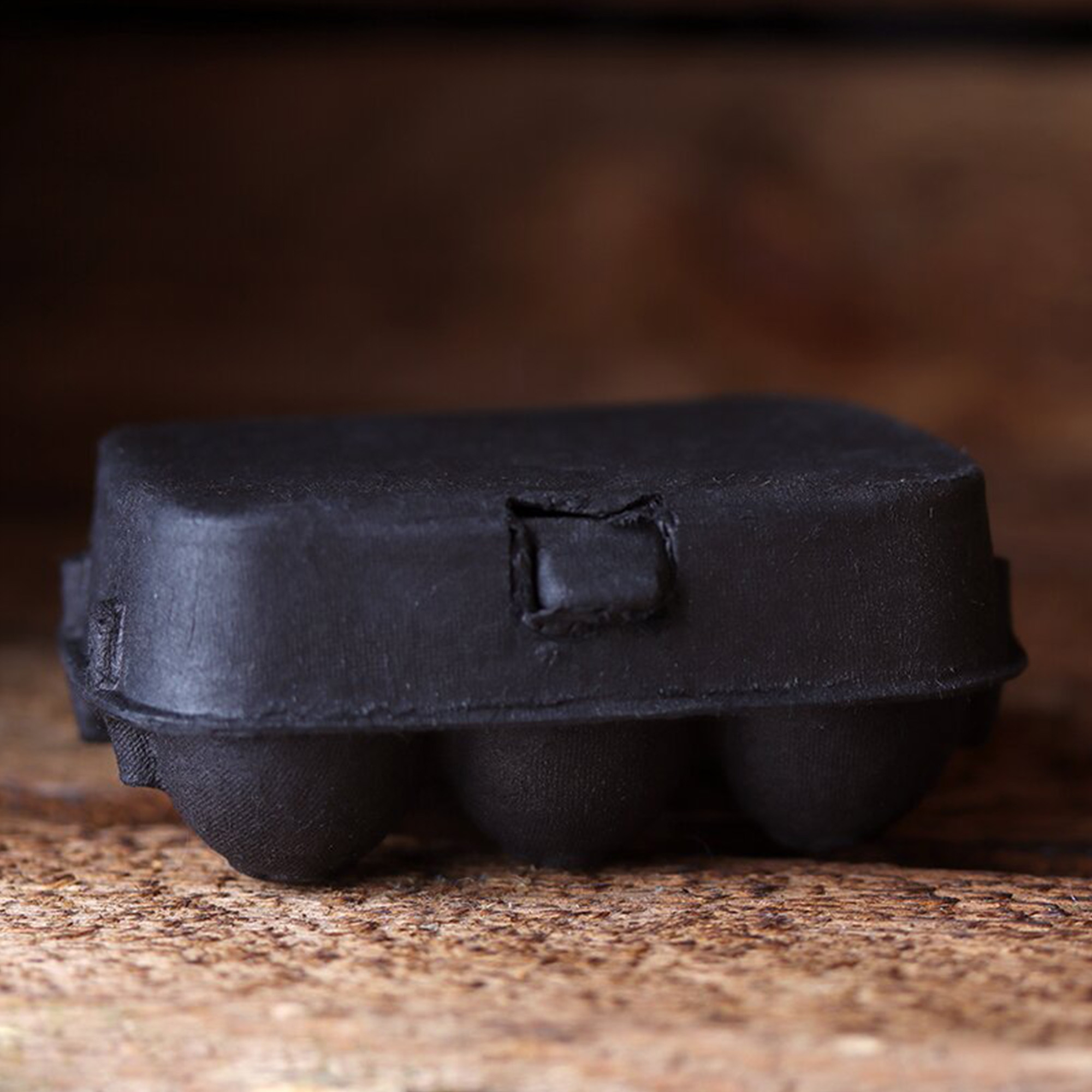 6er Eierkarton in Schwarz 6er Eierkarton in Schwarz