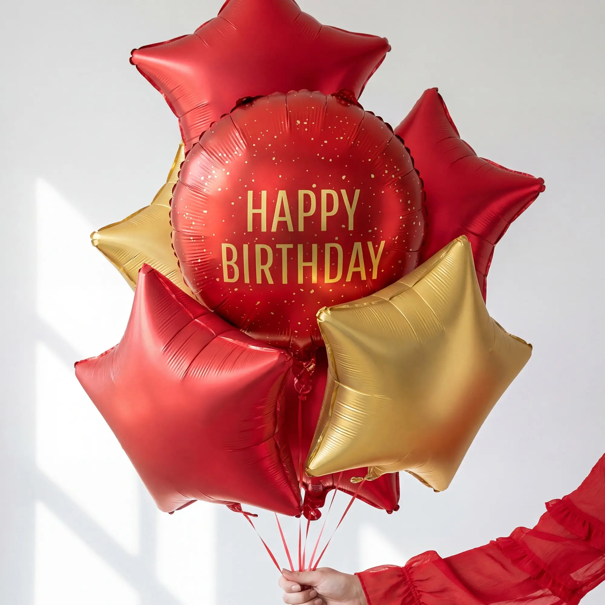 Ballonbundt, Geburtstagsballons, Rote Ballons, Goldene Sternballons, Happy Birthday Aufschrift