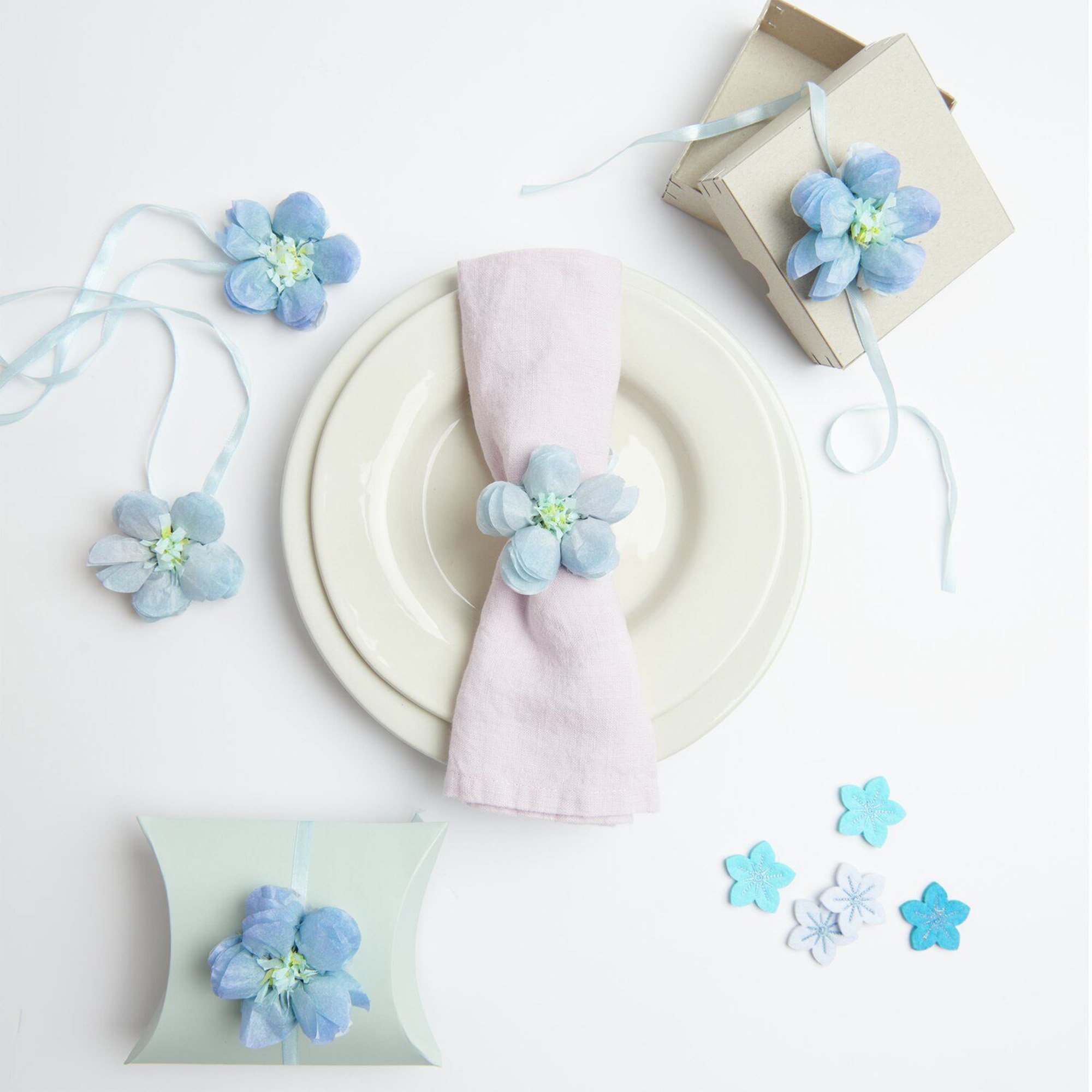 5 Blumen aus Seidenpapier "Vergissmeinnicht" 7 cm Teller