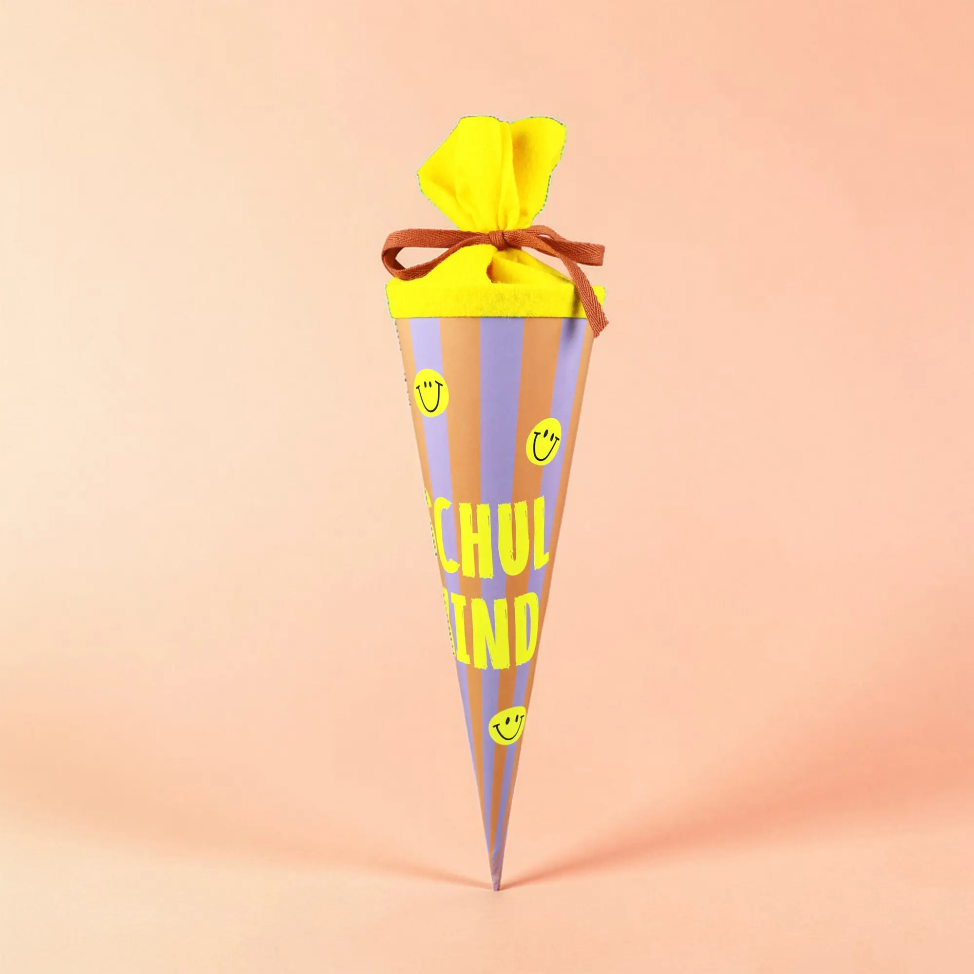 Kegel, Geschenk, Verpackung, Party, Lächelnd