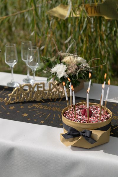 12 Kuchenkerzen inkl. Halter, Weiß/Gold 12 Kuchenkerzen inkl. Halter, Weiß/Gold