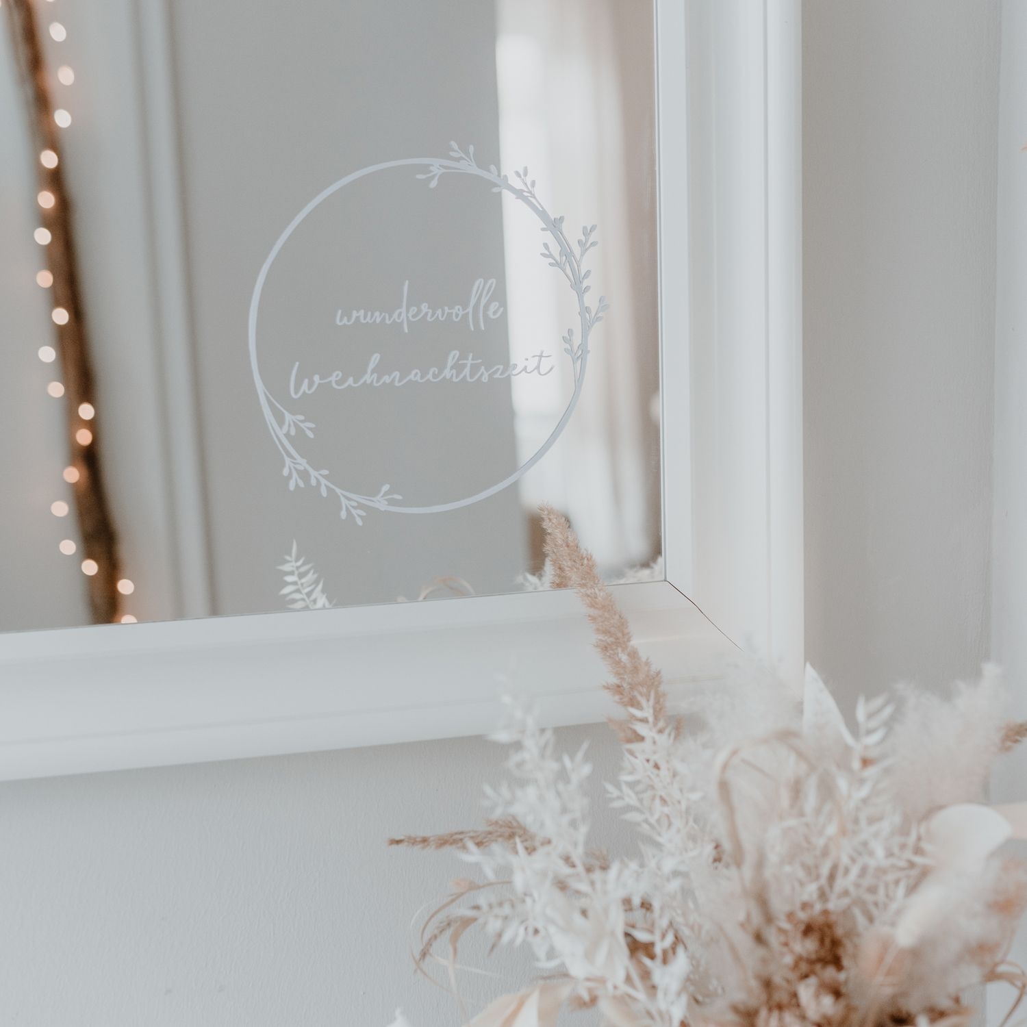 Eulenschnitt - Fenstersticker Weihnachtskranz Eulenschnitt - Fenstersticker Weihnachtskranz