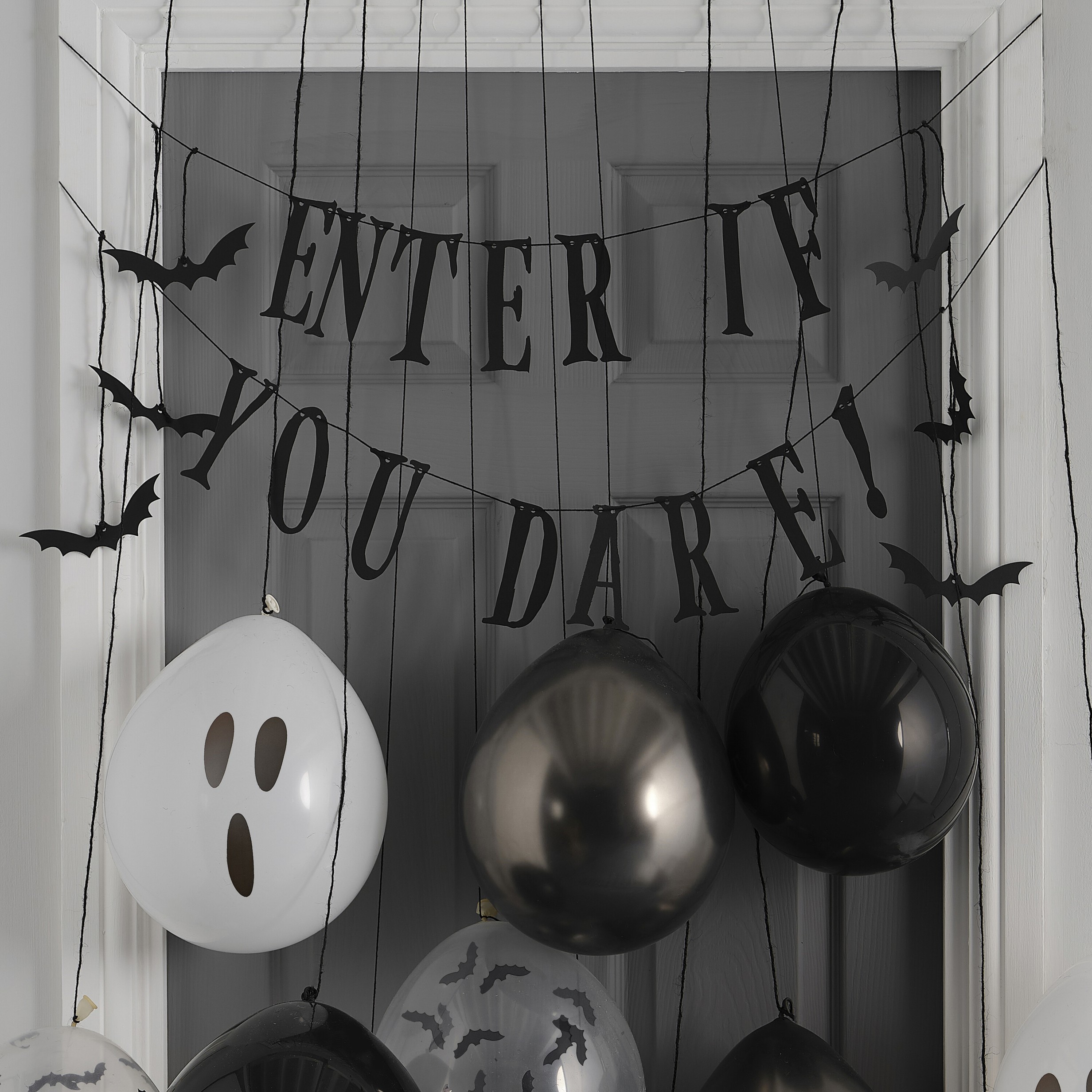 Enter If You Dare Halloween Türdekorationsset Enter If You Dare Halloween Türdekorationsset