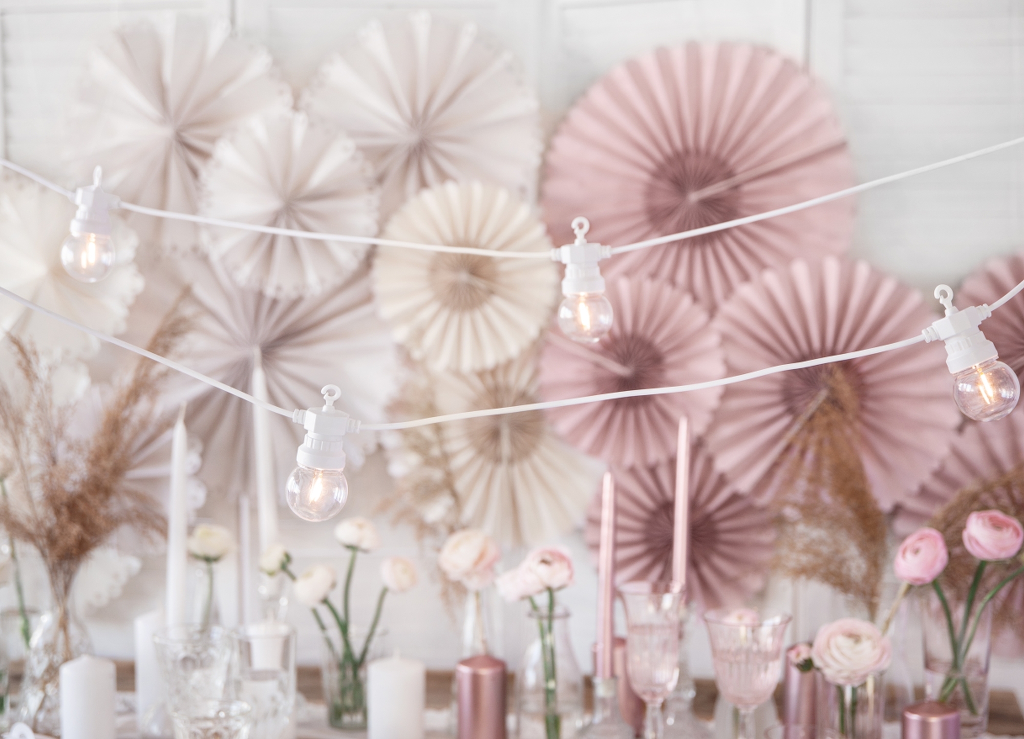 Vintage Lichterkette in Weiß - Indoor/Outdoor Vintage Lichterkette in Weiß - Indoor/Outdoor