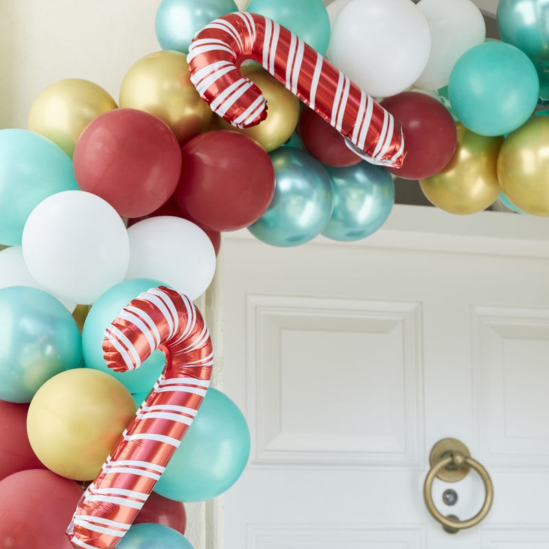 DIY Ballongirlande für die Tür zum Selberbauen "Zuckerstangen"