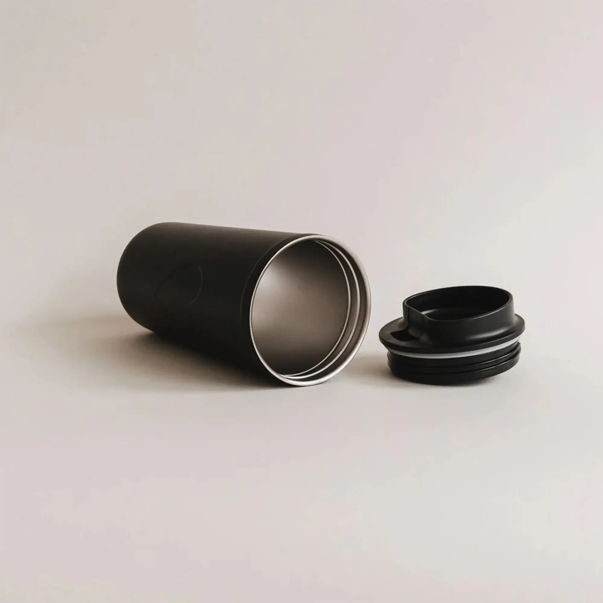 Kaffee-Thermobecher, Reisebecher, Auslaufsicher, Schwarz, Metall