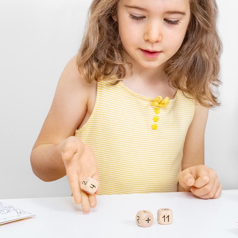 ABC - Holz Lernspiel, 6er Set Zahlenwürfel ABC - Holz Lernspiel, 6er Set Zahlenwürfel