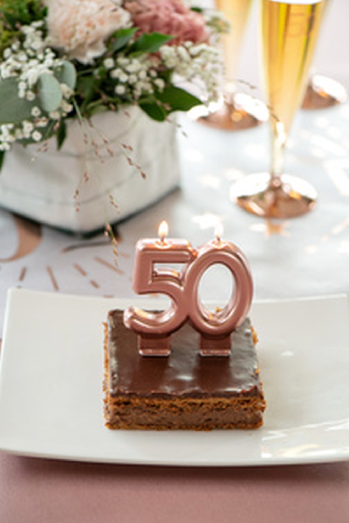 Roségold - Zahlenkerze "20" Roségold - Zahlenkerze "20"