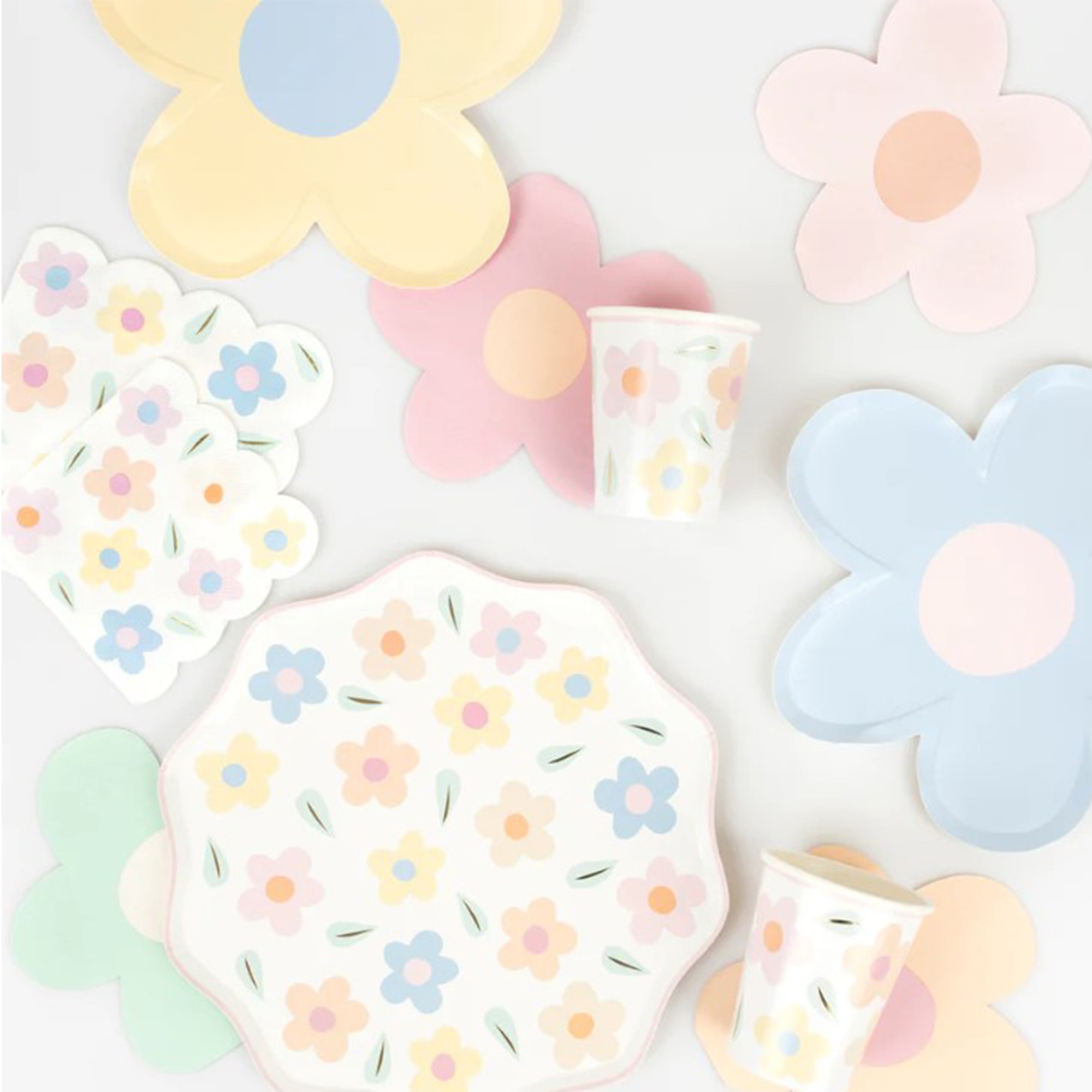 Meri Meri - 16 Papierservietten mit vielen "Gänseblümchen" klein Leute, Person, Teller