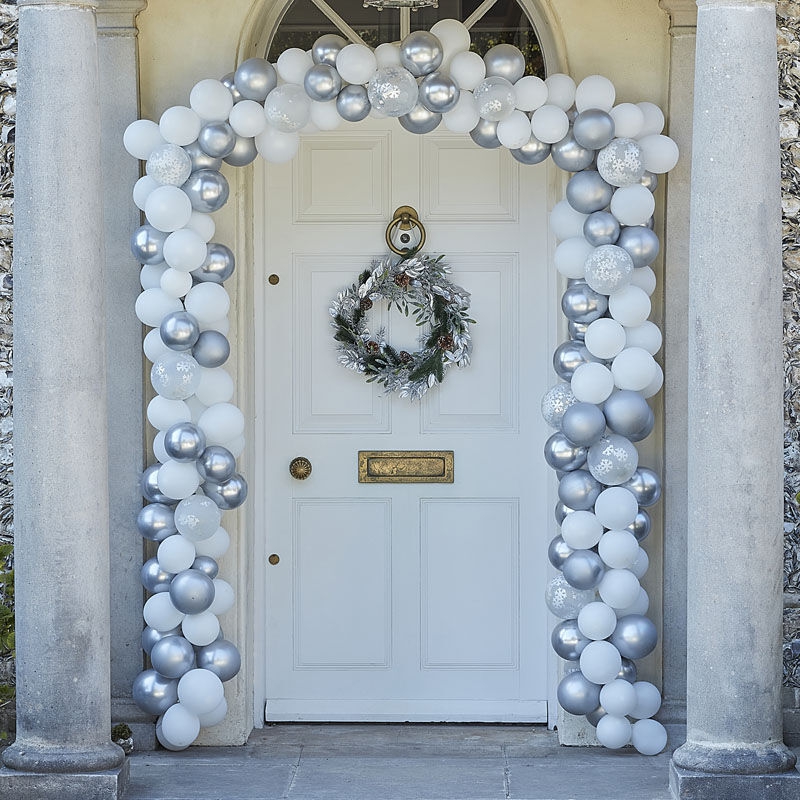 DIY Ballongirlande für die Tür zum Selberbauen "Schneeflocken", Silber/Weiß