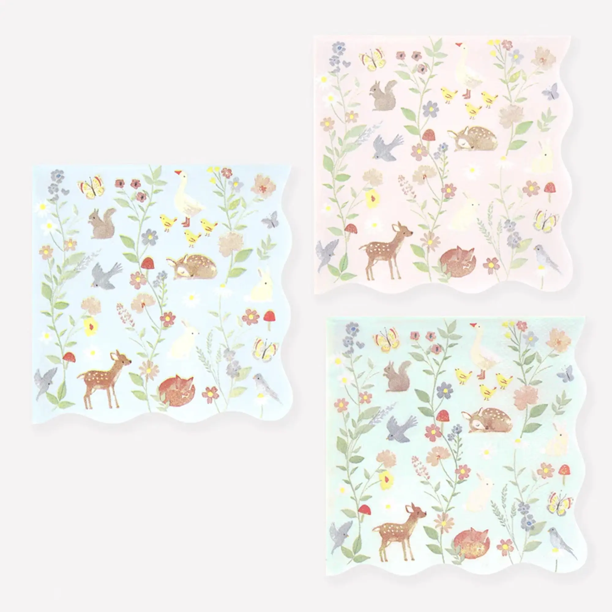 Tierfiguren, Wildblumen, Schmetterlinge, Rehe, Pastellfarben