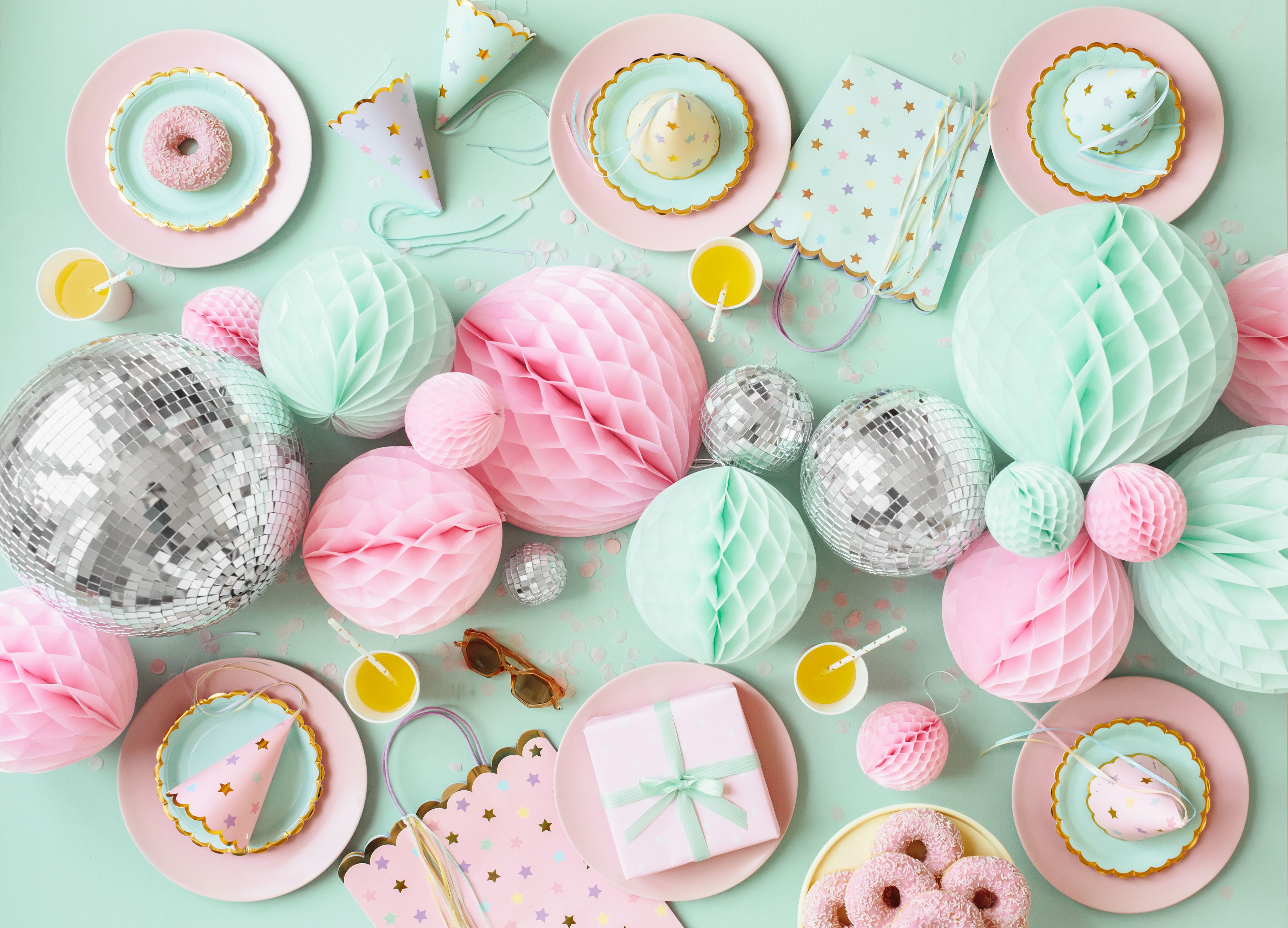 6 Partyhütchen Sterne Pastell 6 Partyhütchen Sterne Pastell