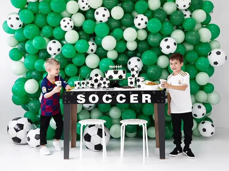6 Pappbecher "Fußball"