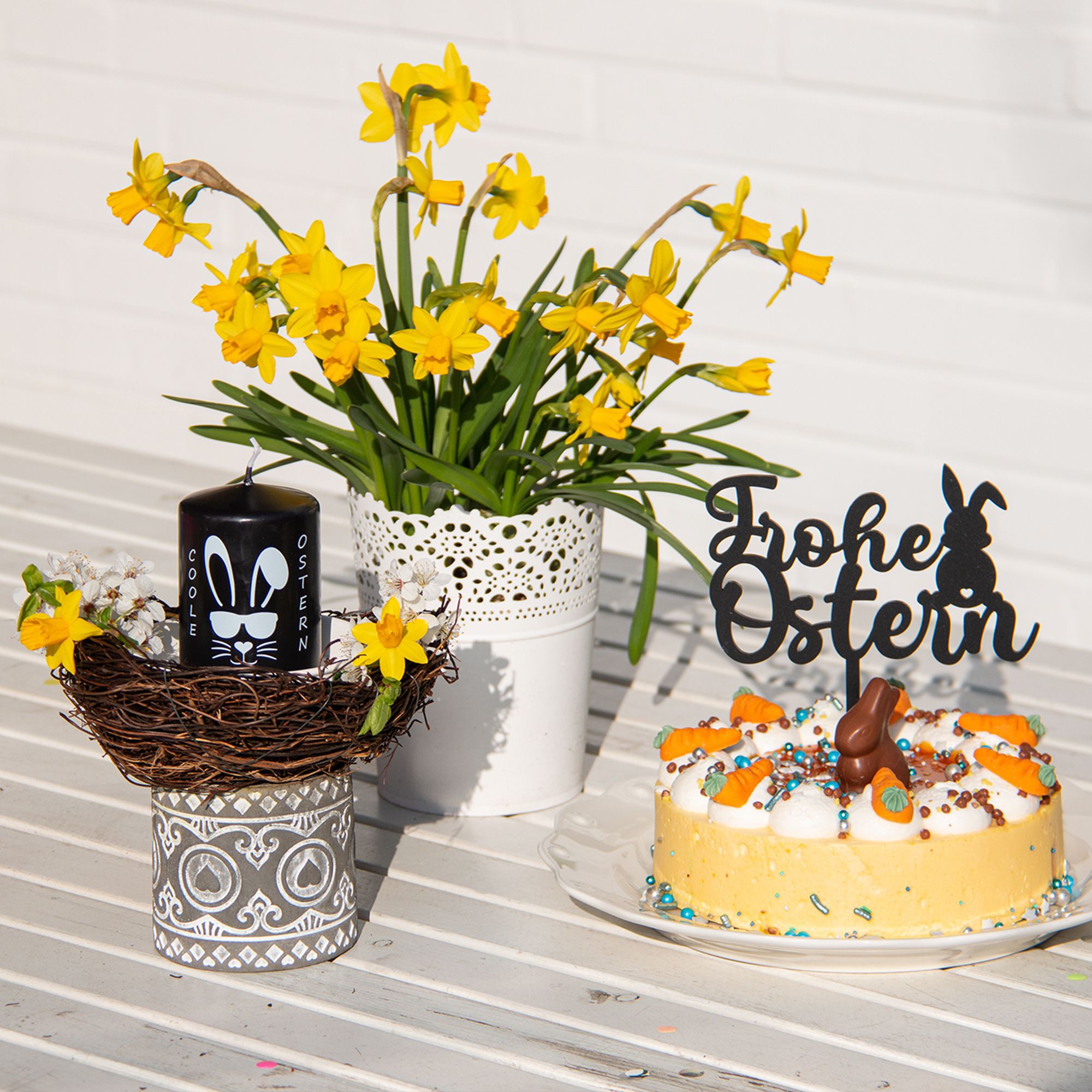 Stumpenkerze Schwarz "Coole Ostern" Stumpenkerze Schwarz "Coole Ostern"