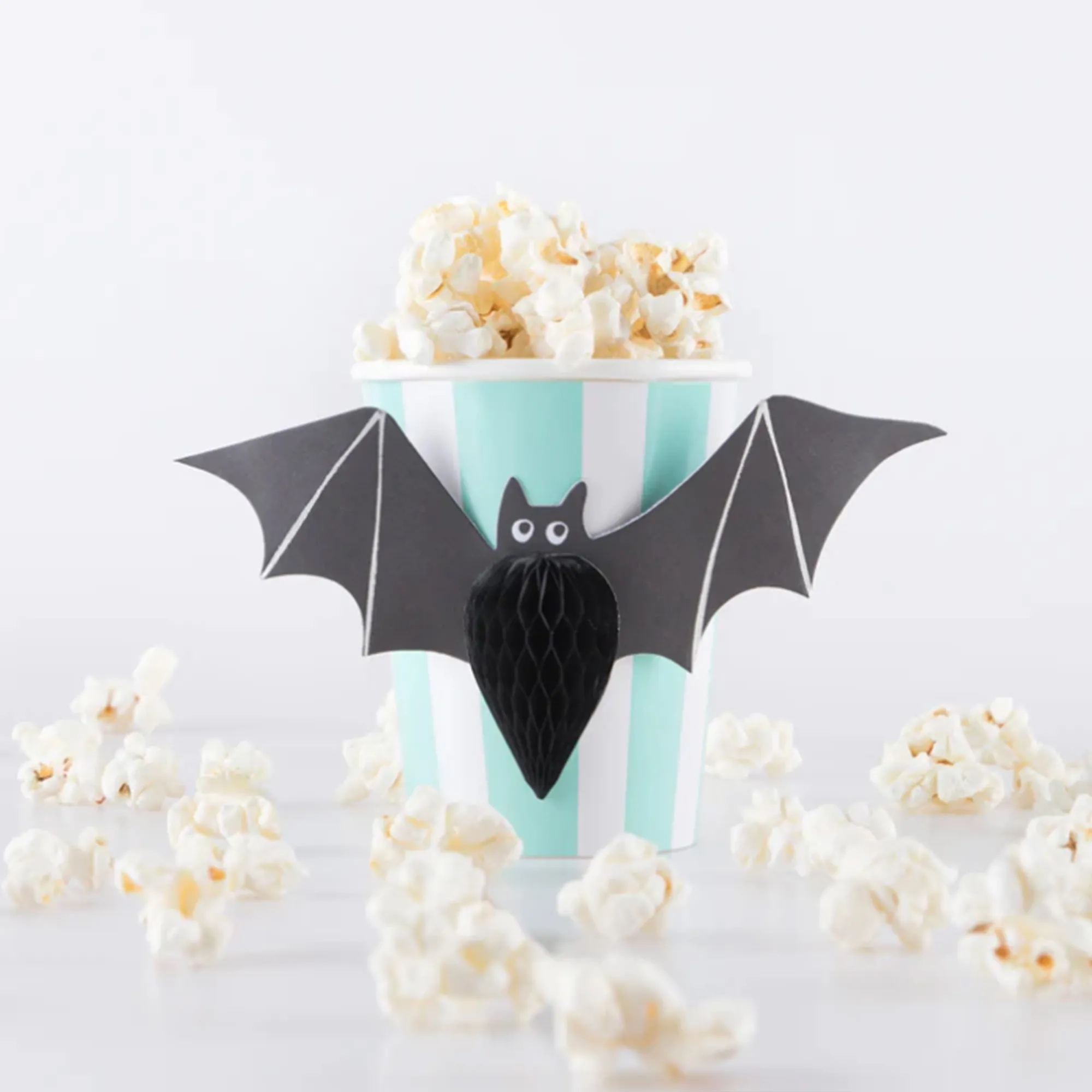 Meri Meri - 8 Pappbecher Halloween Wabenbecher