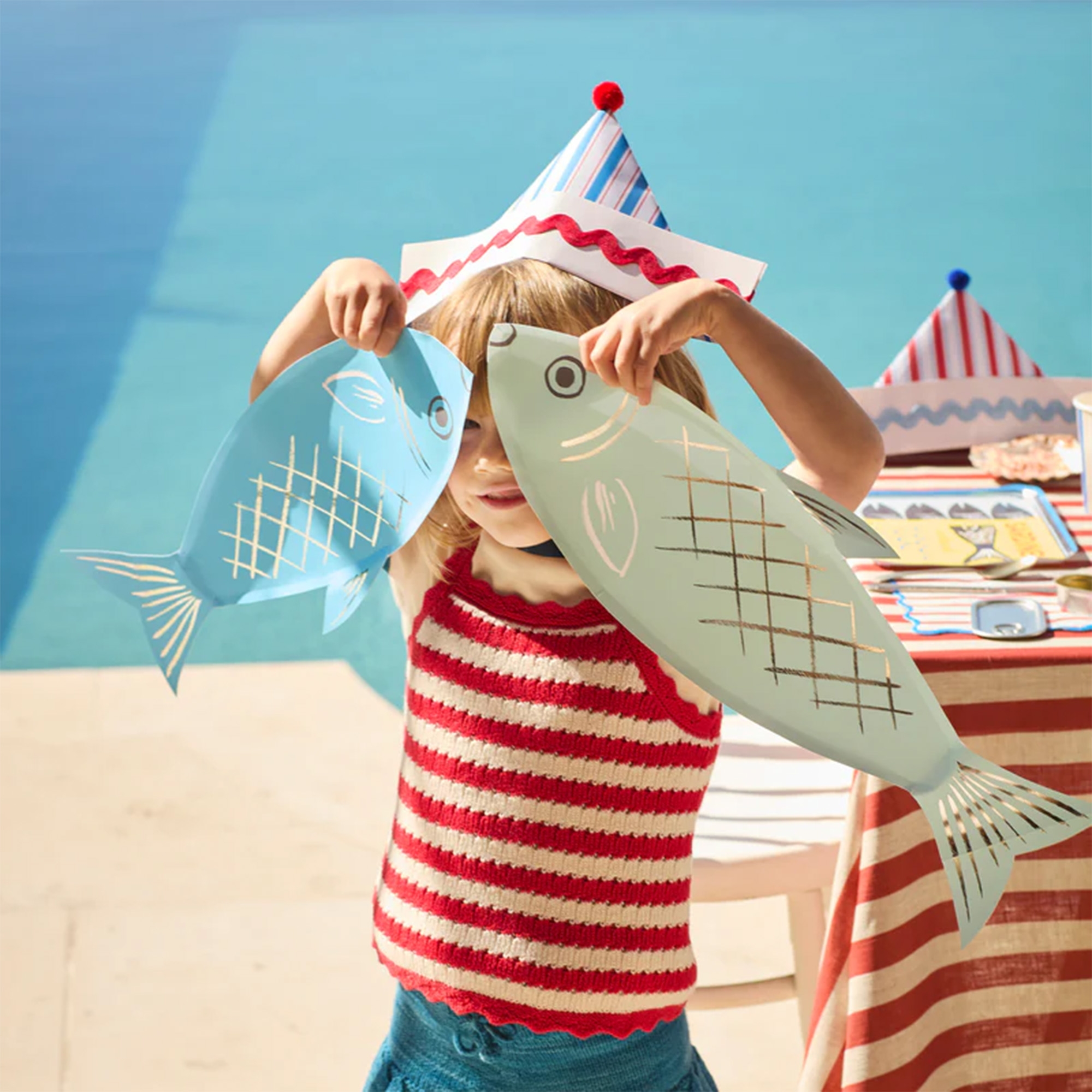 Kinderfisch Bastelset, Papierfisch, Partyhut, Sommerfest, Dekoration