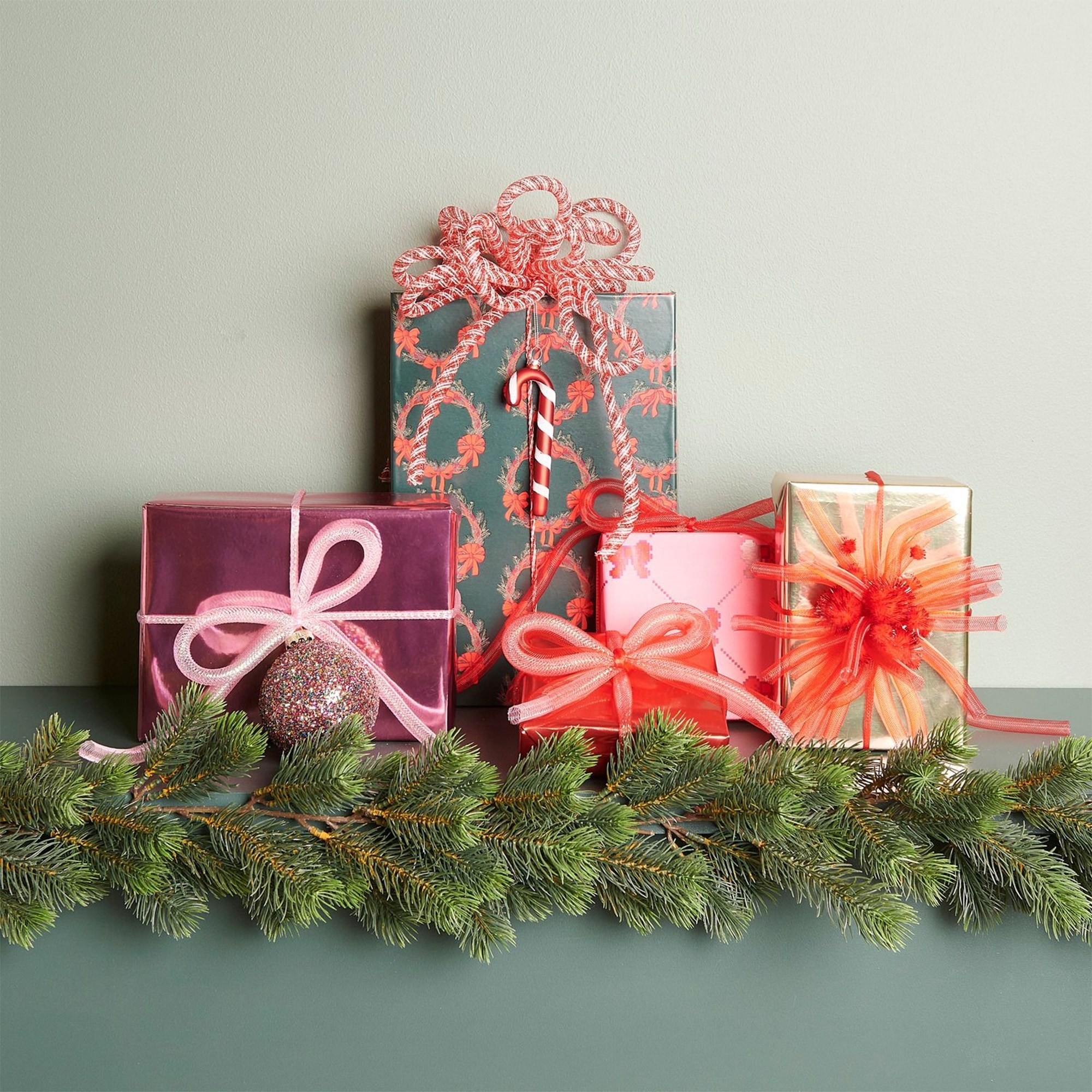 10daa1f0f76896a639947bb8504ed312e21f147d Bastelband Netzschlauch "Rosa Irisierend" 3m