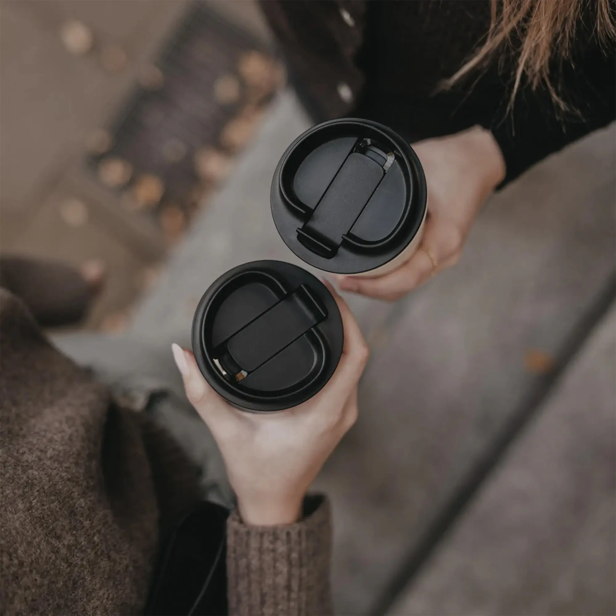Trinkbecher, Kaffee-To-go, Deckelverschluss, Doppelwandig, Schwarz