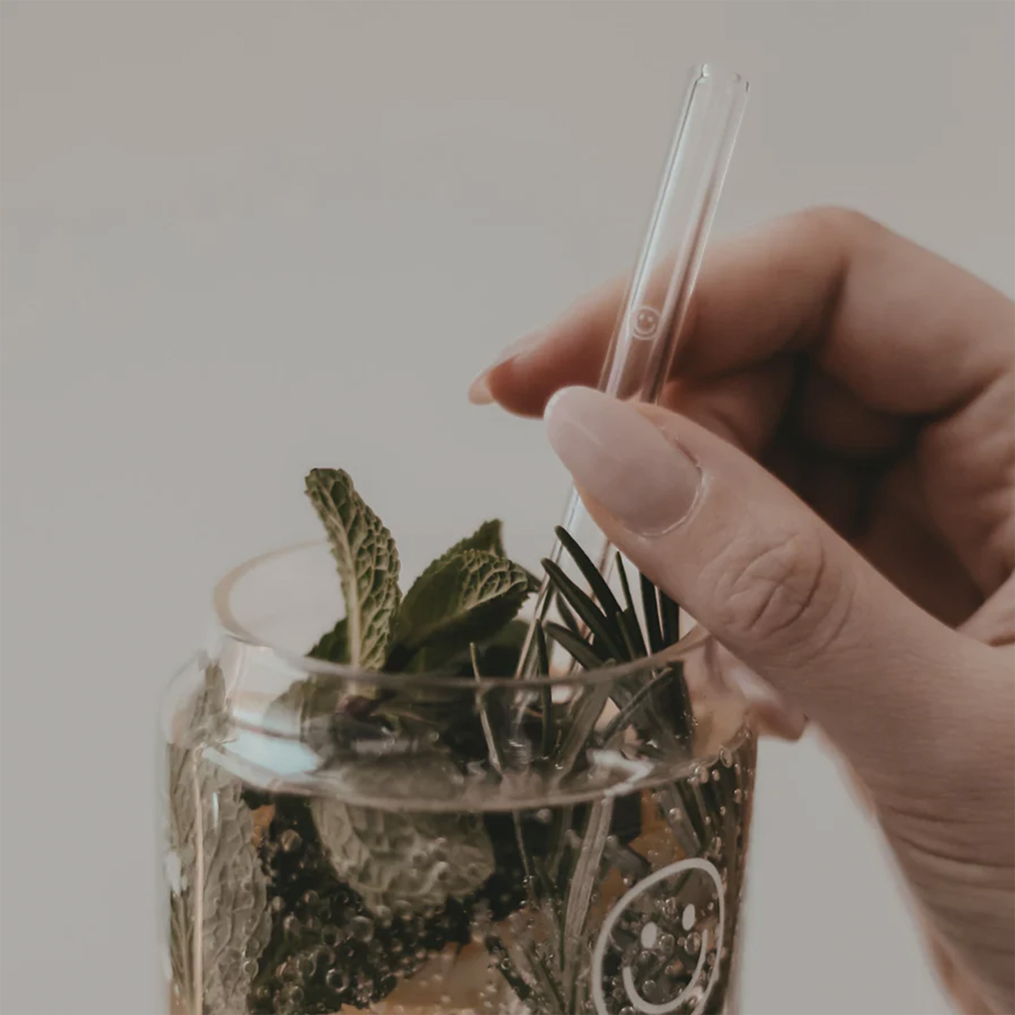 Eulenschnitt - Glasstrohhalme "Smiley" mit Reinigungsbürste - 4er Set Eulenschnitt - Glasstrohhalme "Smiley" mit Reinigungsbürste - 4er Set