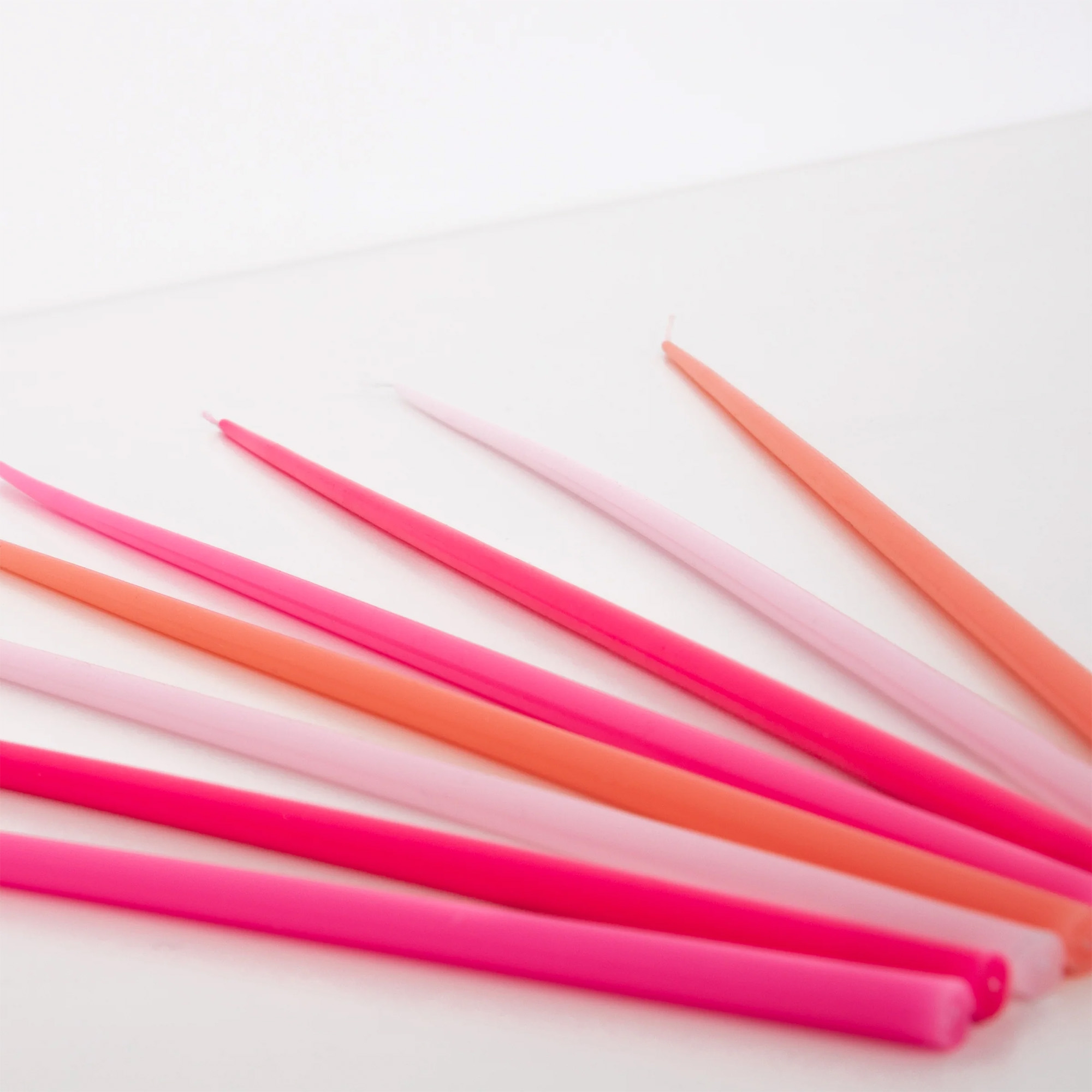 Meri Meri - 12 lange Geburtstagskerzen, Pink Meri Meri - 12 lange Geburtstagskerzen, Pink