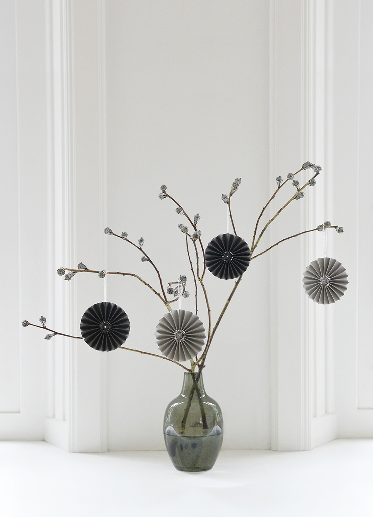 10 Papier Ornamente - Grau