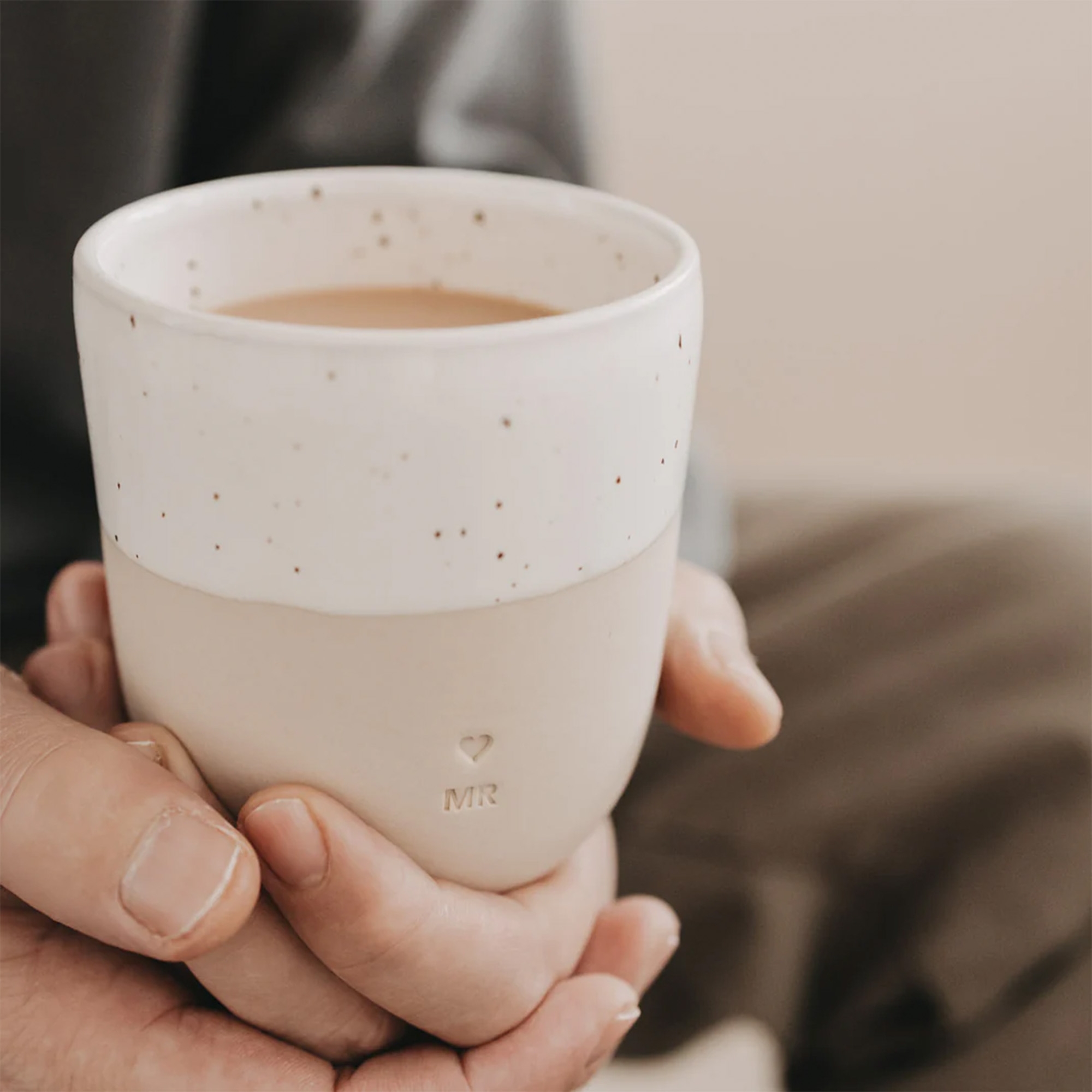 Eulenschnitt - Steingut-Becher "Mr" Kaffeetasse, Becher, Keramik, Spotted, Musterlos
