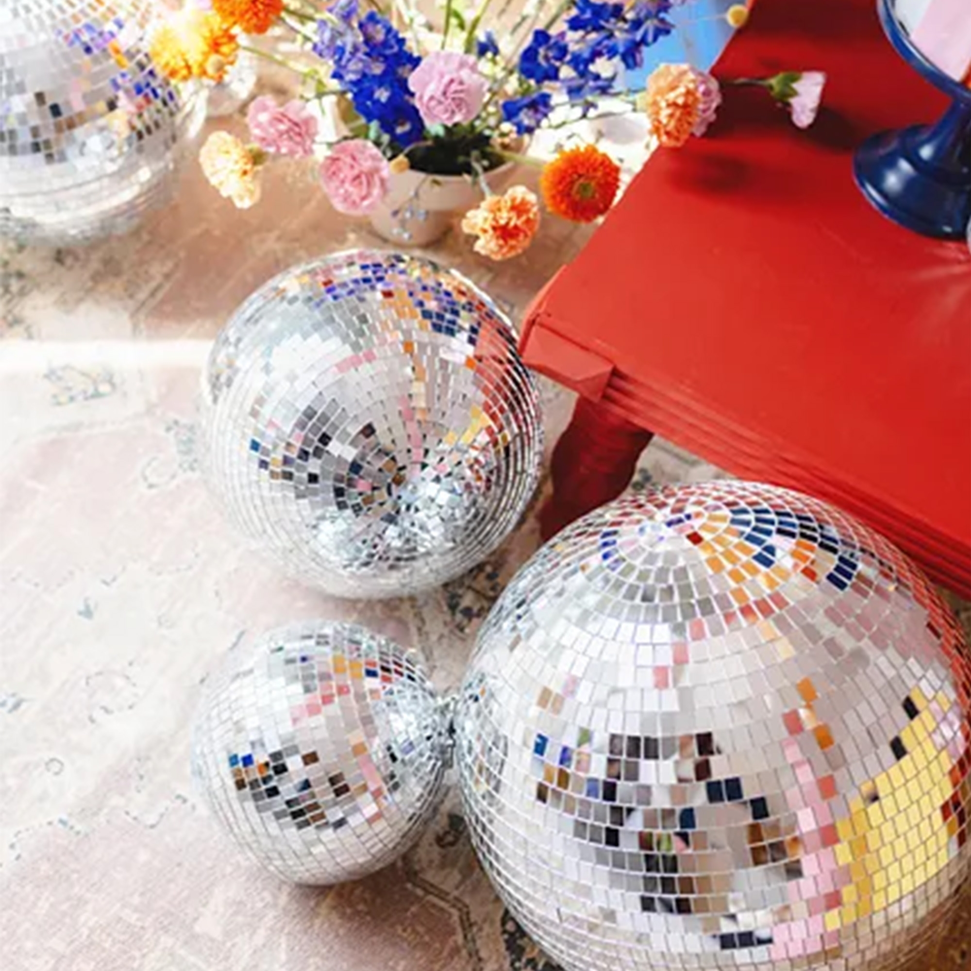 Discokugel in Silber 40 cm Discokugel in Silber 40 cm