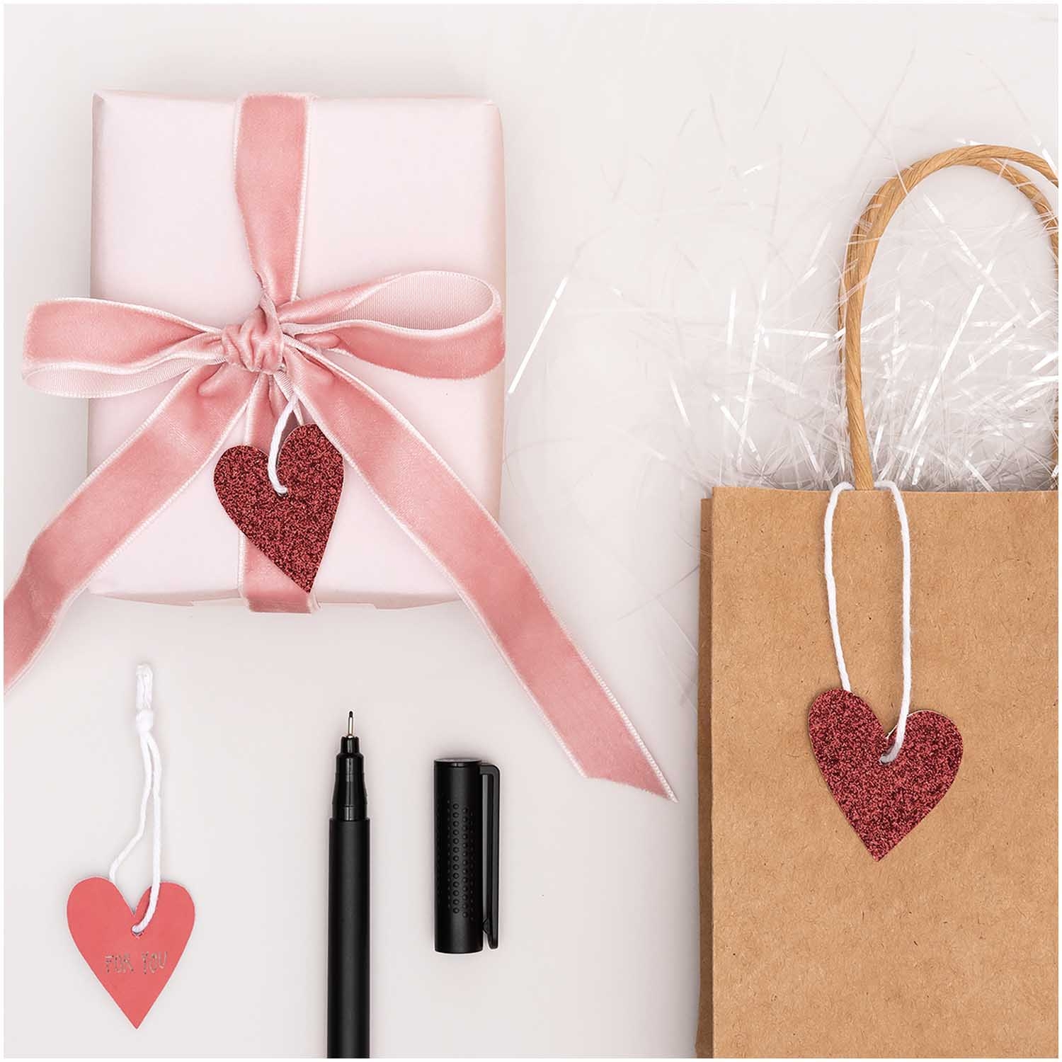 24 Papieranhänger "Glitzerherzen", Rot 24 Papieranhänger "Glitzerherzen", Rot