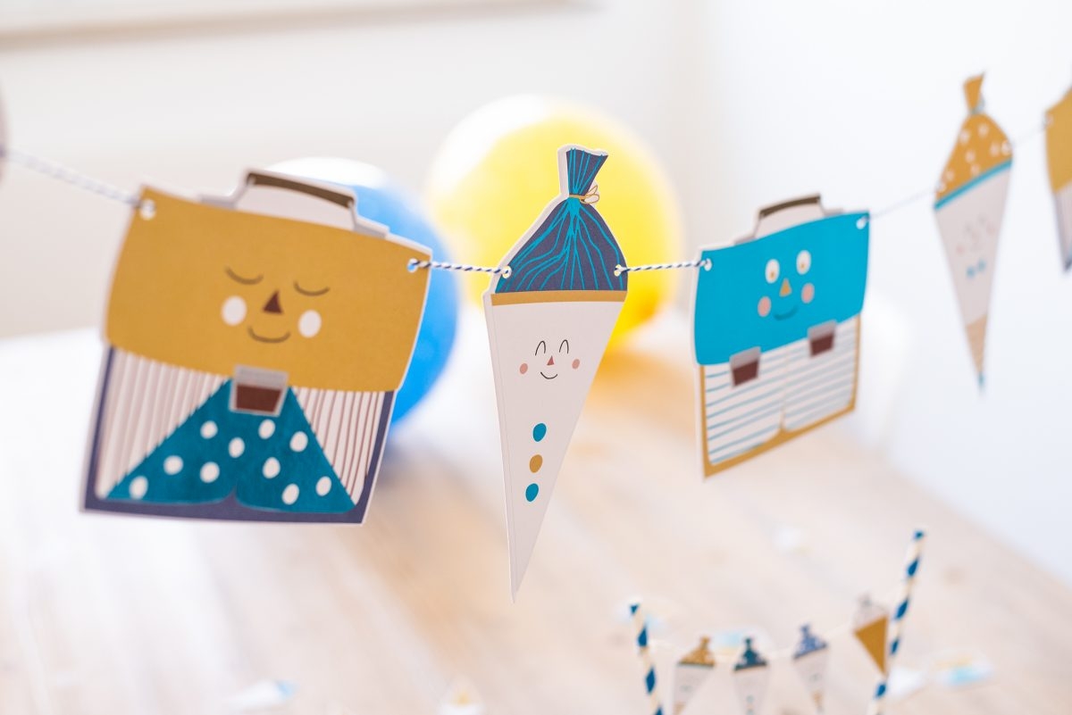 Girlande zur Einschulung "Schultüten und Schulranzen" Girlande zur Einschulung "Schultüten und Schulranzen"