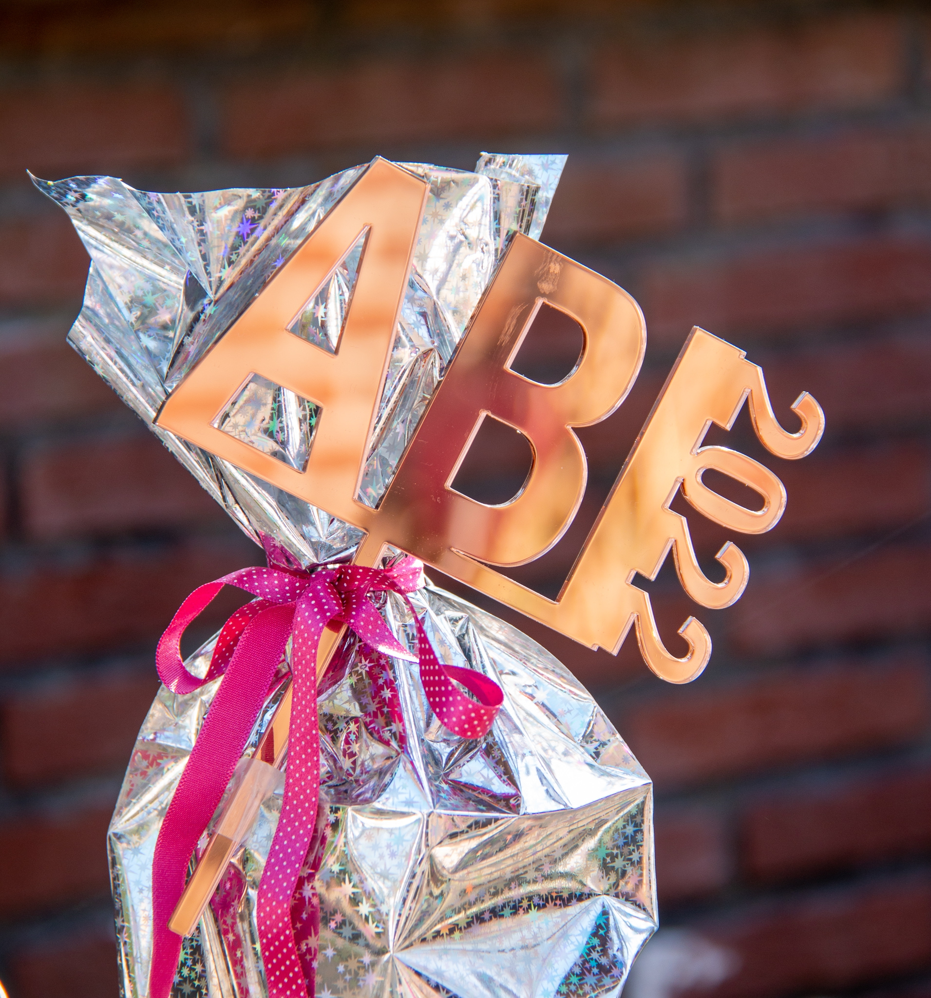 Cake Topper "ABI 2025" 18cm x 14,5cm Spiegel-Acryl Cake Topper "ABI 2025" 18cm x 14,5cm Spiegel-Acryl