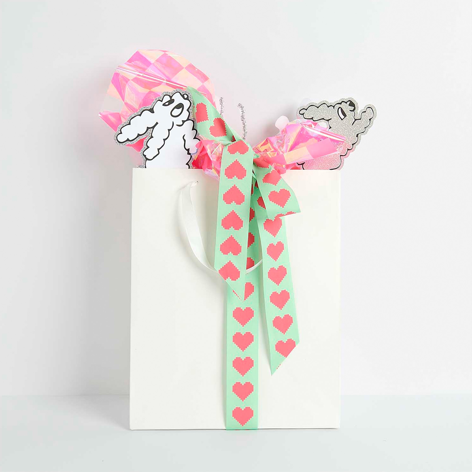 Taftband "Pixel Herzen" Mint/Neon Pink, 3,8 x 300 cm Taftband "Pixel Herzen" Mint/Neon Pink, 3,8 x 300 cm