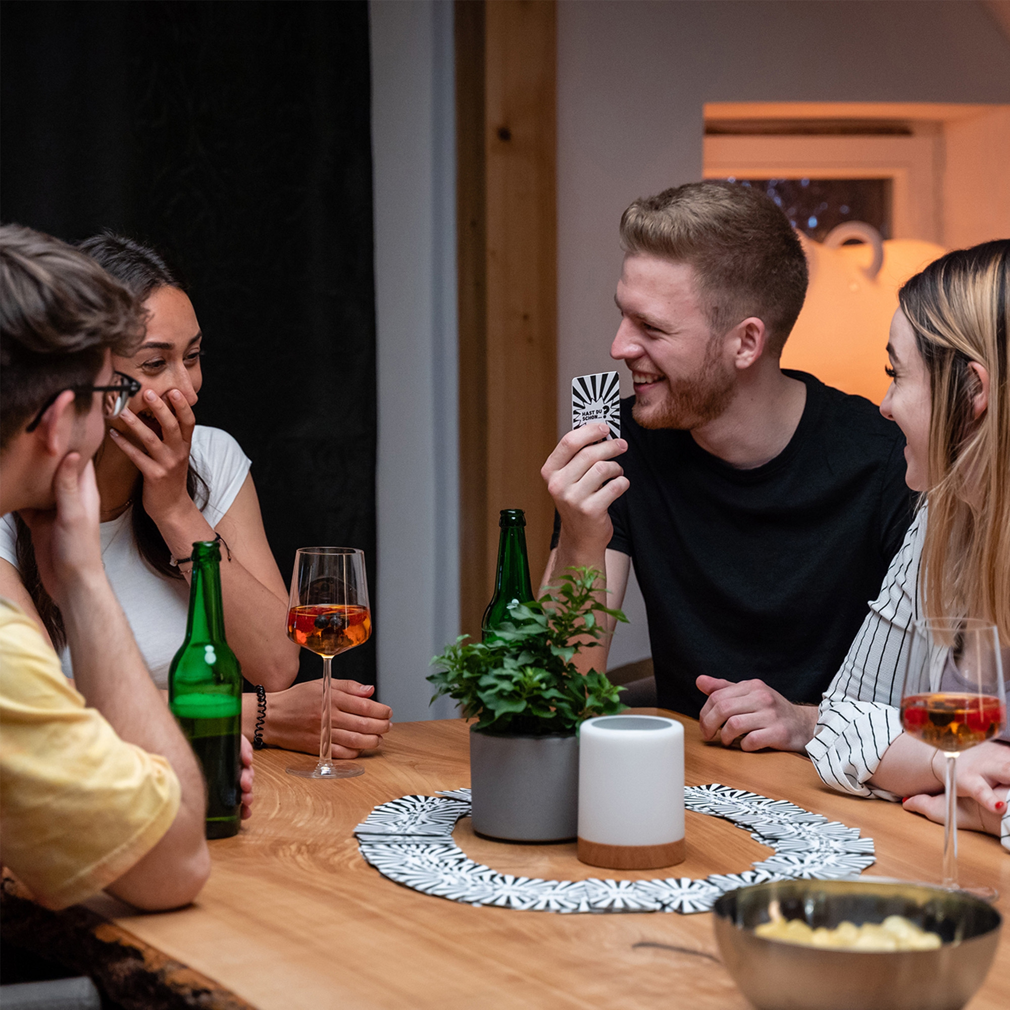 Party Kartenspiel "Hast du schon..?", 100 teilig Party Kartenspiel "Hast du schon..?", 100 teilig