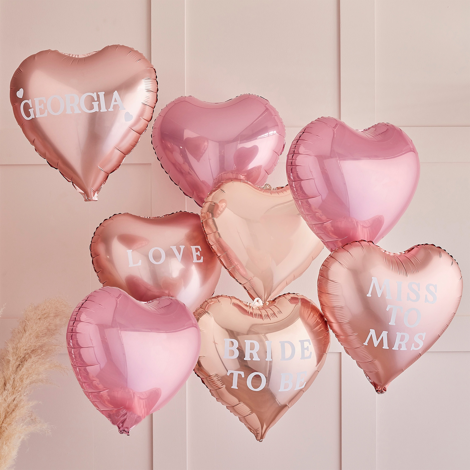 8 Individuell gestaltbare Herzballons mit Stickern