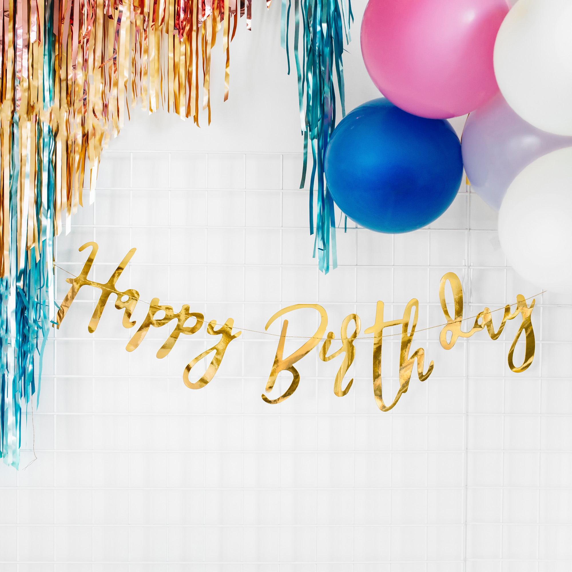 Girlande - "Happy Birthday", Gold Ballon, Leute, Person, Text