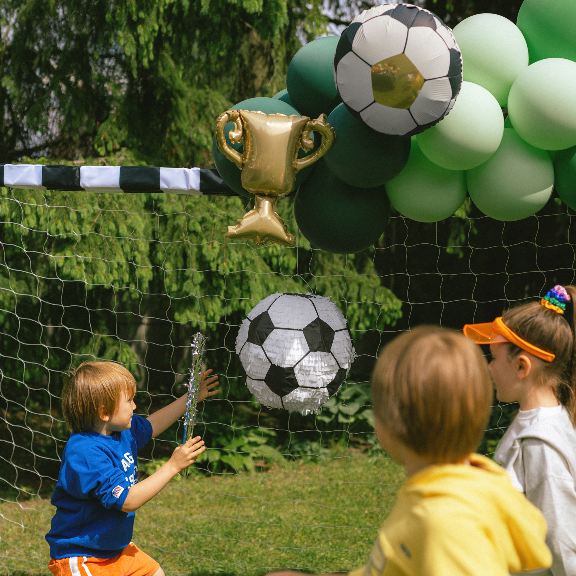 Folienballons für Girlande "Pokal mit Bällen" Luftbefüllung Fußball-Ball, Sphäre, Menschen, Person, Kind