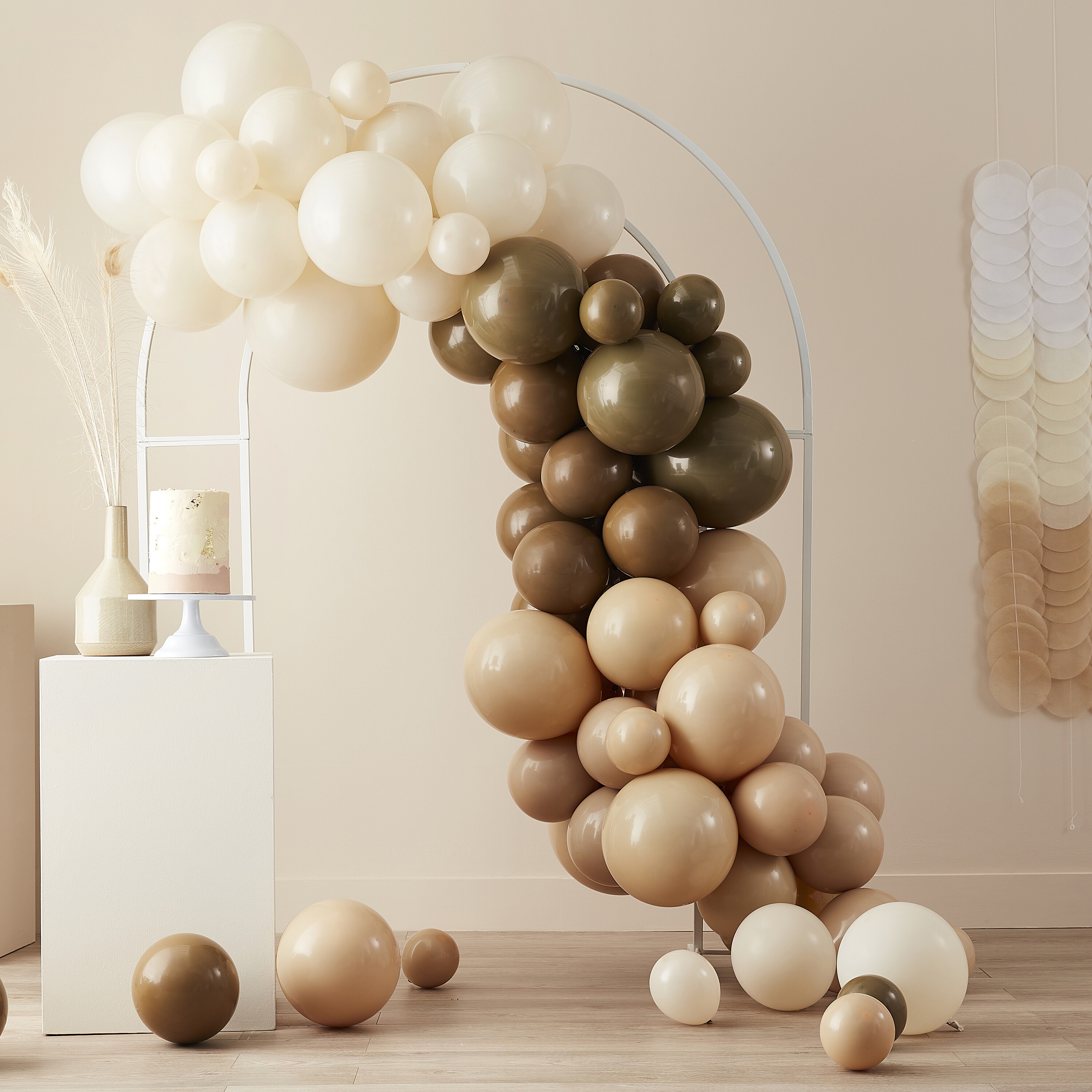 DIY Ballongirlande zum Selberbauen - Nude/Karamell/Braun