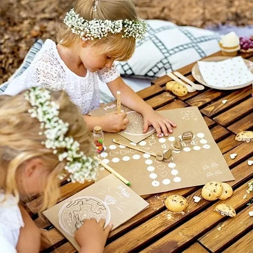 kinder aktivit&auml;ten, münzenspiel, bastelbrett, blumenkranz, picknick im freien