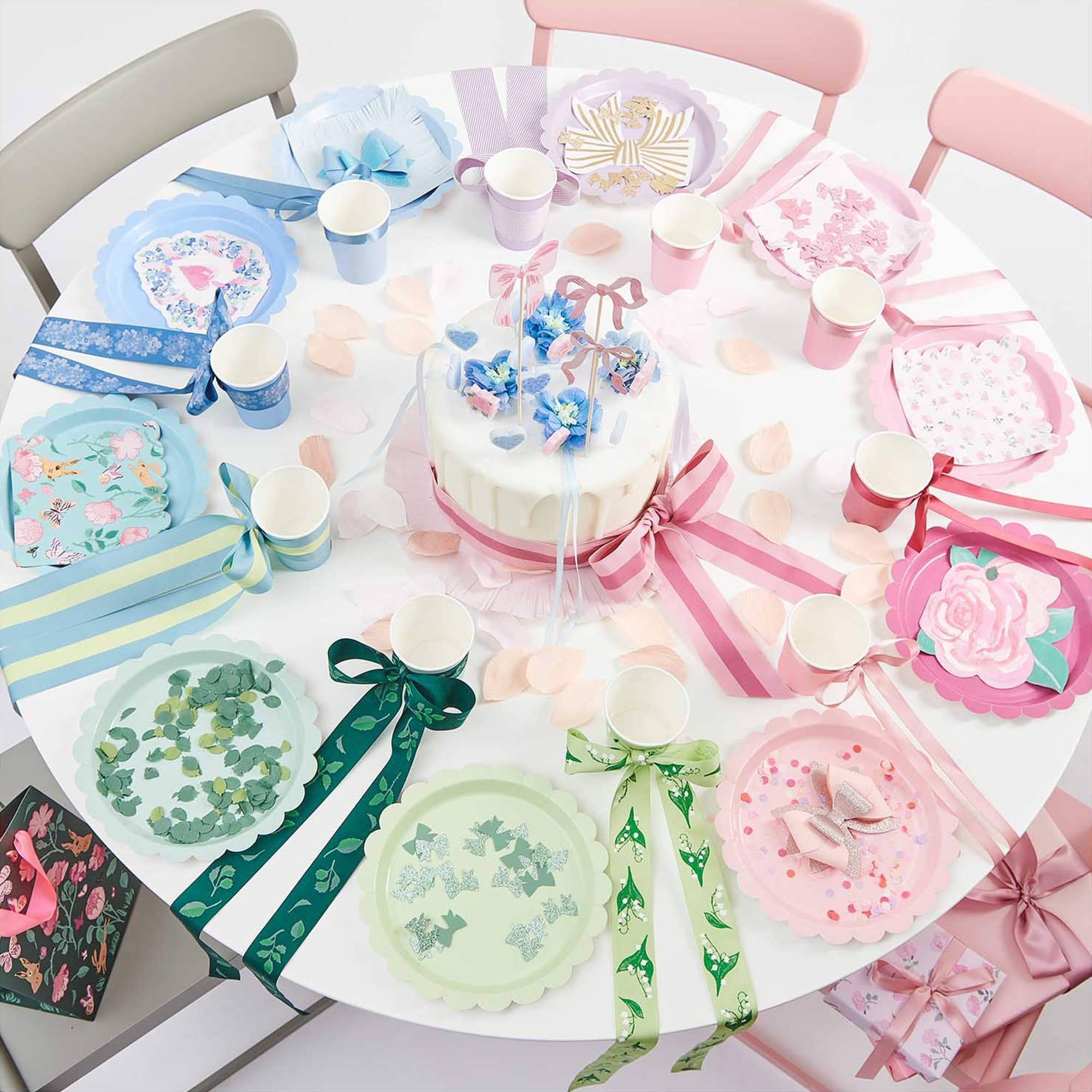 Streudeko Schleifen Gold, 20 g Streudeko Schleifen Gold, 20 g