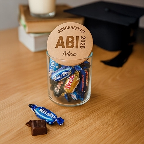 Kaufladen, Schokoladenbonbons, Milky Way, Glas mit Bonbons, Abschlussfeier