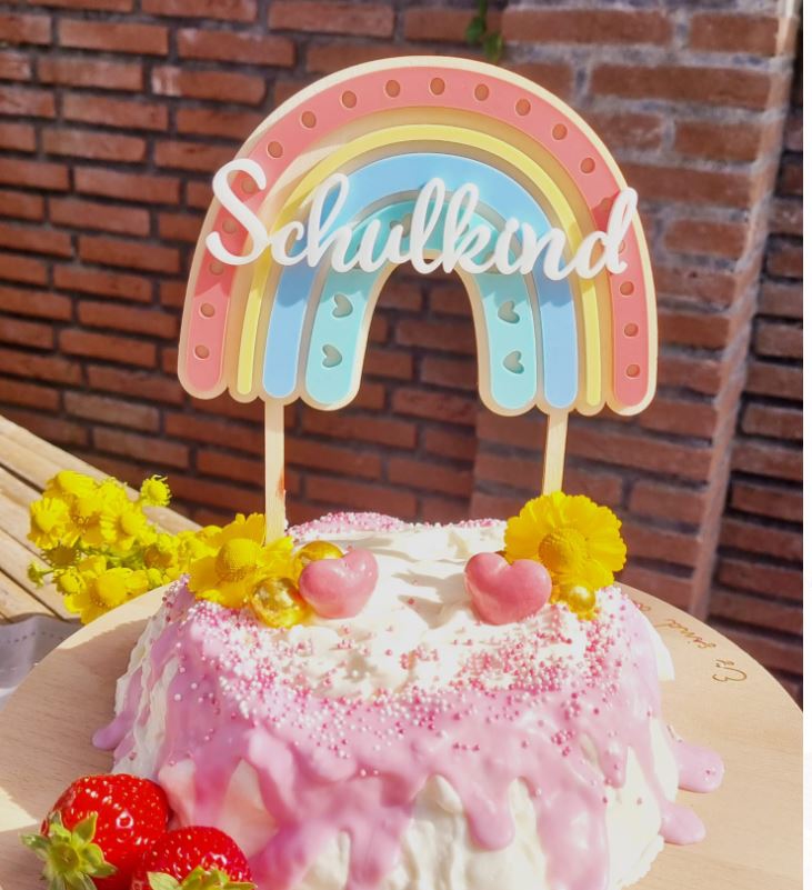 Cake Topper Regenbogen "Schulkind" Herz aus Holz & Acryl Cake Topper Regenbogen "Schulkind" Herz aus Holz & Acryl