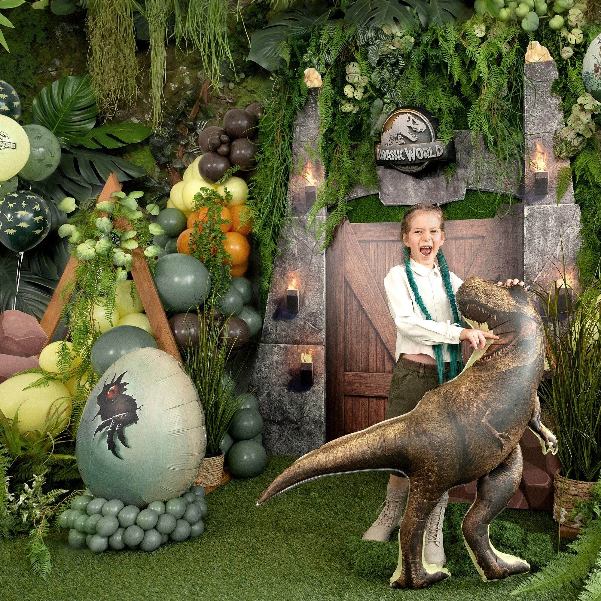 dinosaurier, jurassic world, ballons, flaschen?, arena