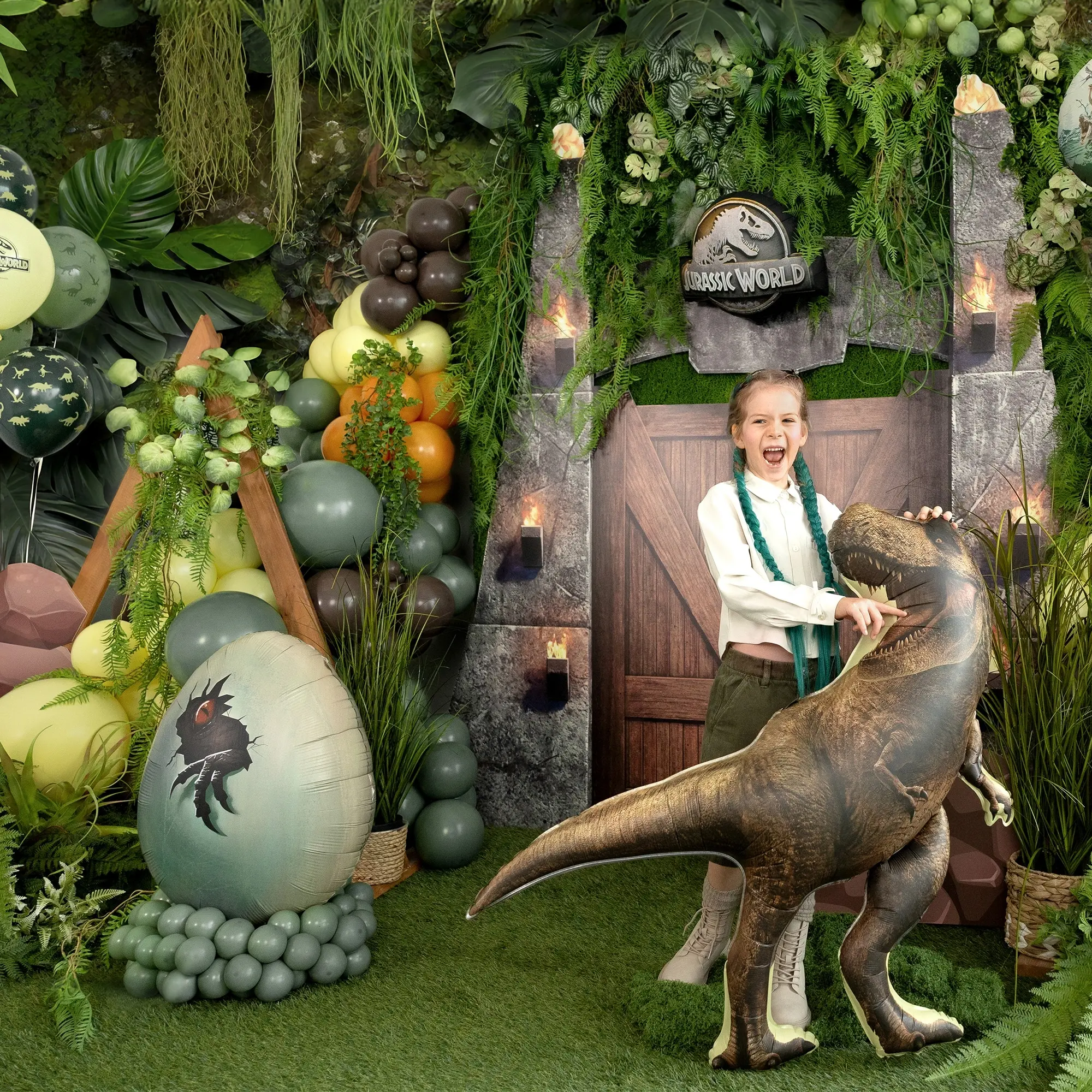 dinosaurier, jurassic world, ballons, flaschen?, arena