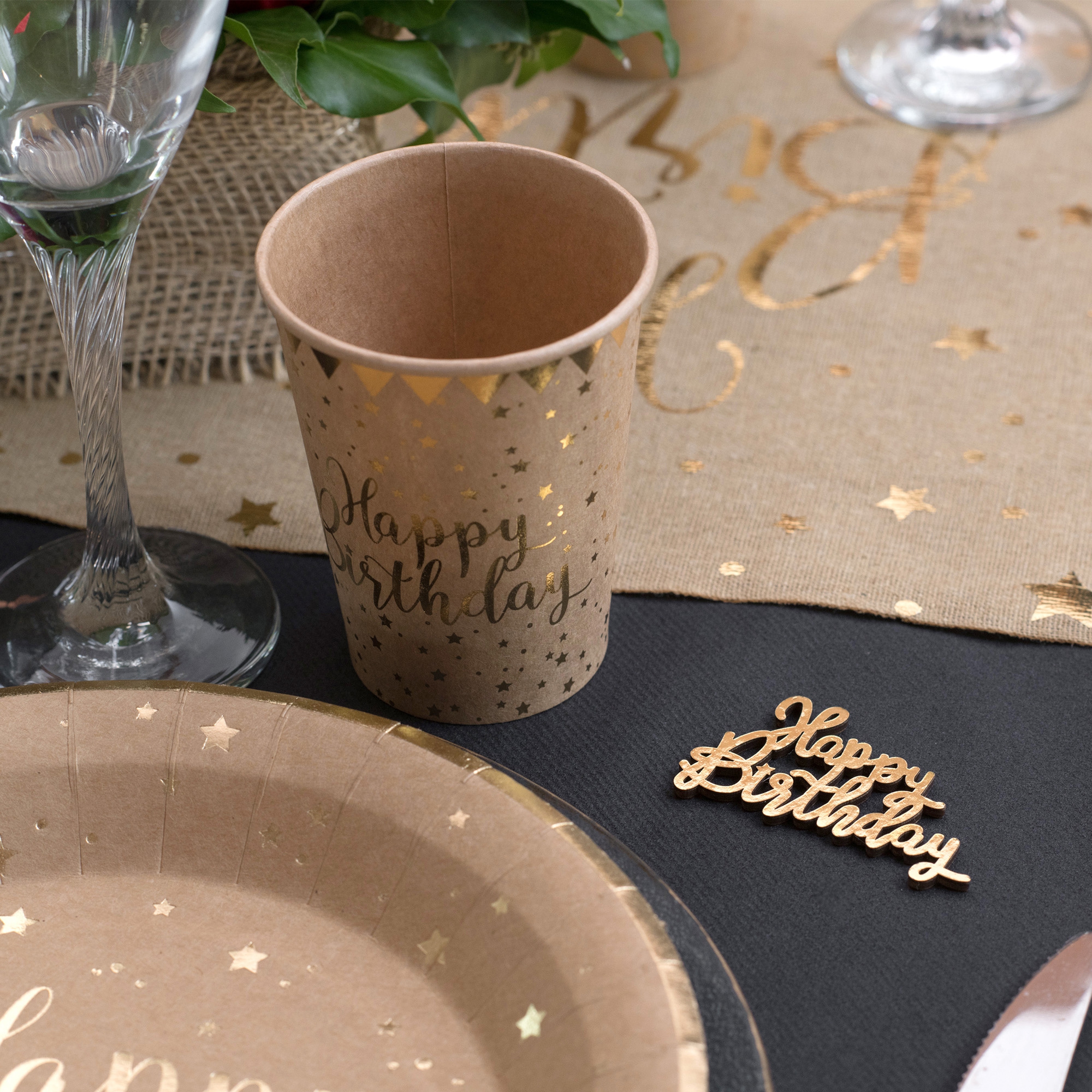 Streudeko "Happy Birthday" Gold 10 Stück Glas, Kelch, Pokal, Tabelle, Tischplatte