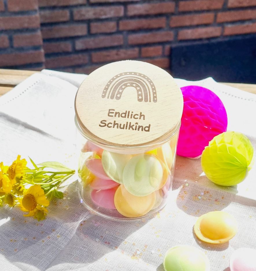 Geschenkglas "Endlich Schulkind" Regenbogen Stern 530ml