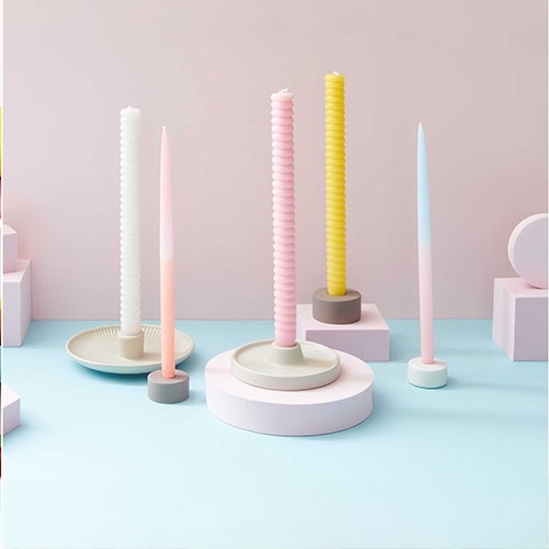 46da620557cb6591fe48c54e3993c7536e9d5c40 Kerze, Kerzenständer