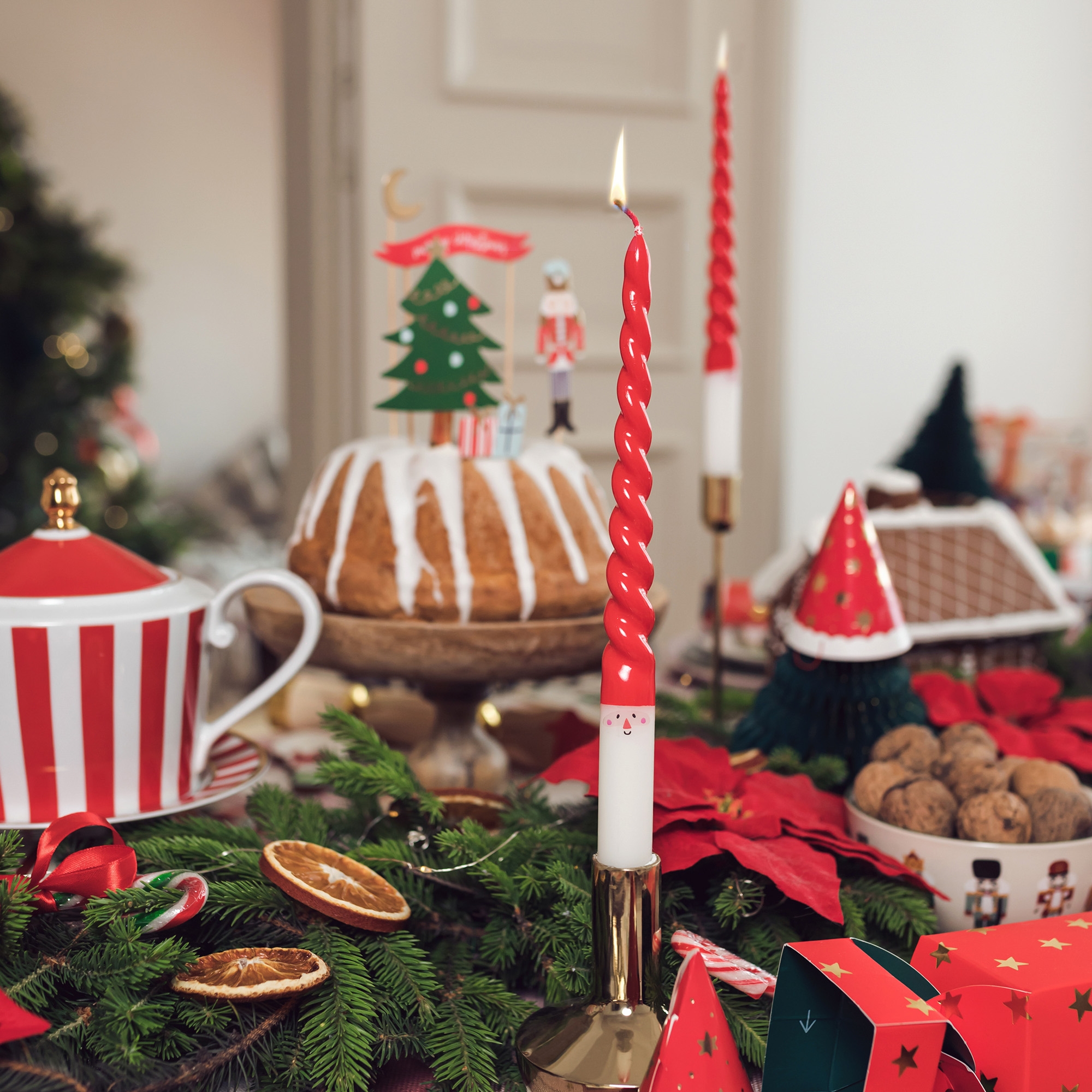 f1ad786854ff39b580c8cbf1cf6201951f98c07f 2 Weihnachtsmann Kerzen 25 cm